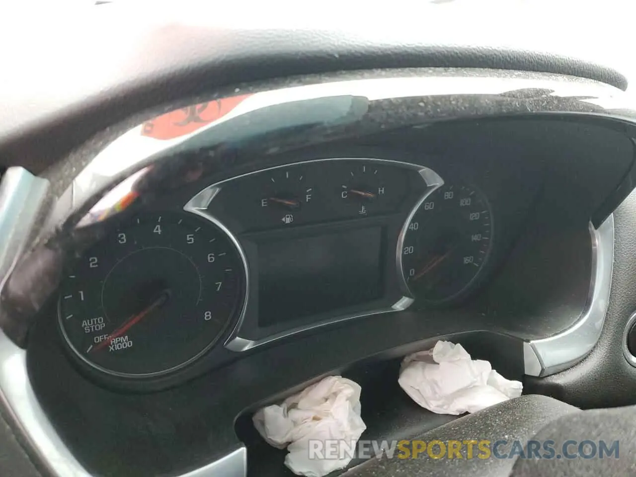9 Photograph of a damaged car 1GNEVHKW6LJ105574 CHEVROLET TRAVERSE 2020