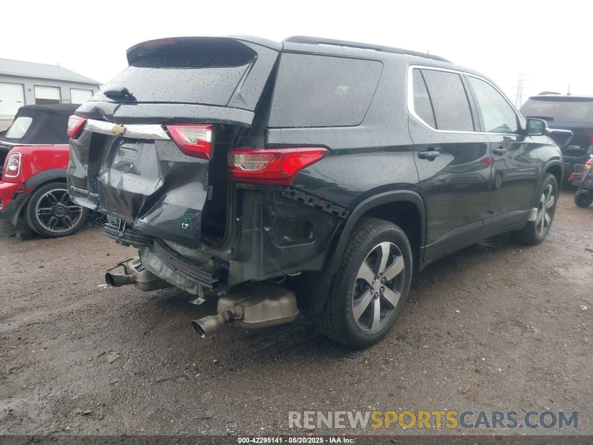 4 Фотография поврежденного автомобиля 1GNEVHKW6LJ215301 CHEVROLET TRAVERSE 2020