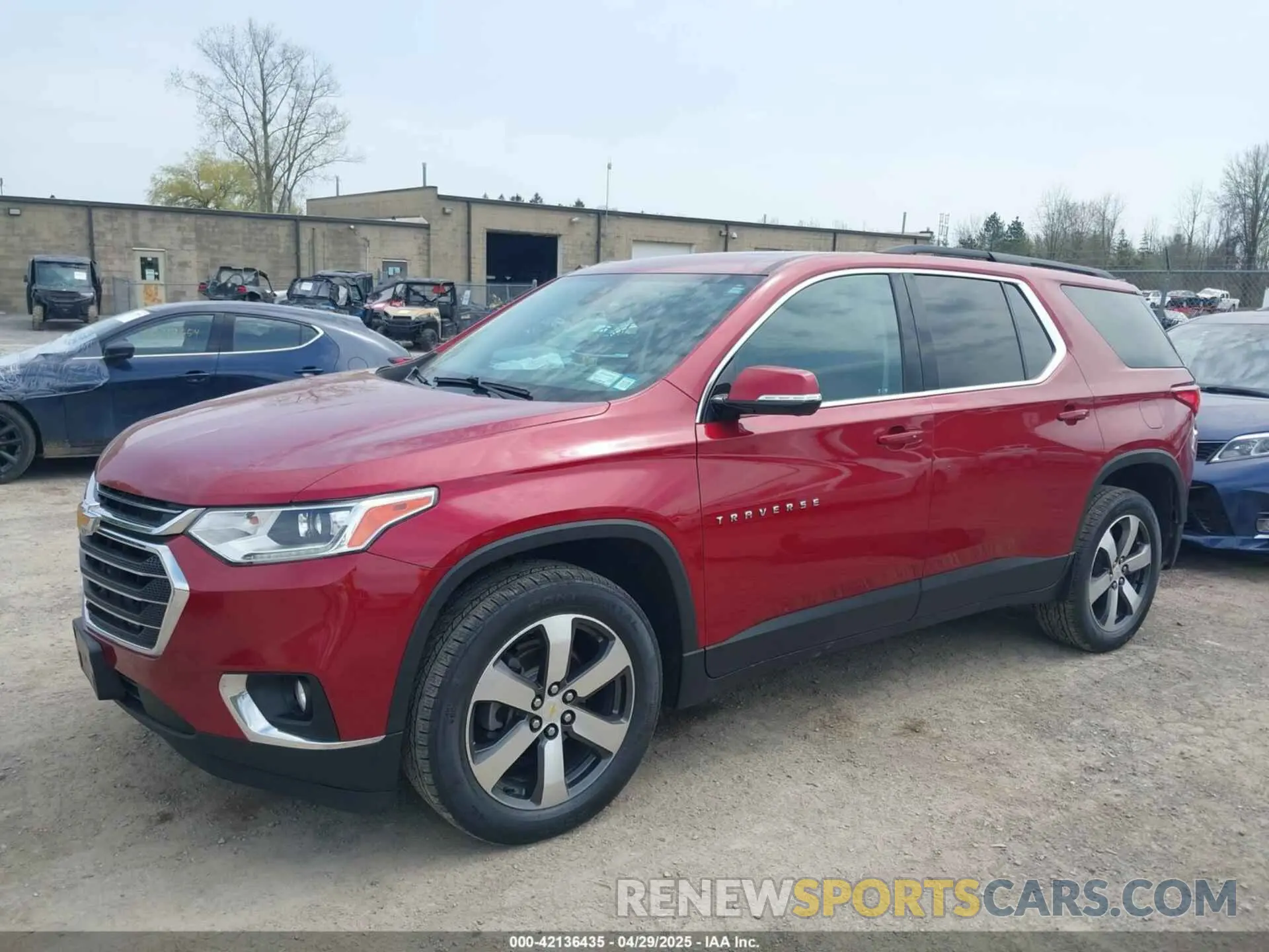 2 Фотография поврежденного автомобиля 1GNEVHKW6LJ236648 CHEVROLET TRAVERSE 2020