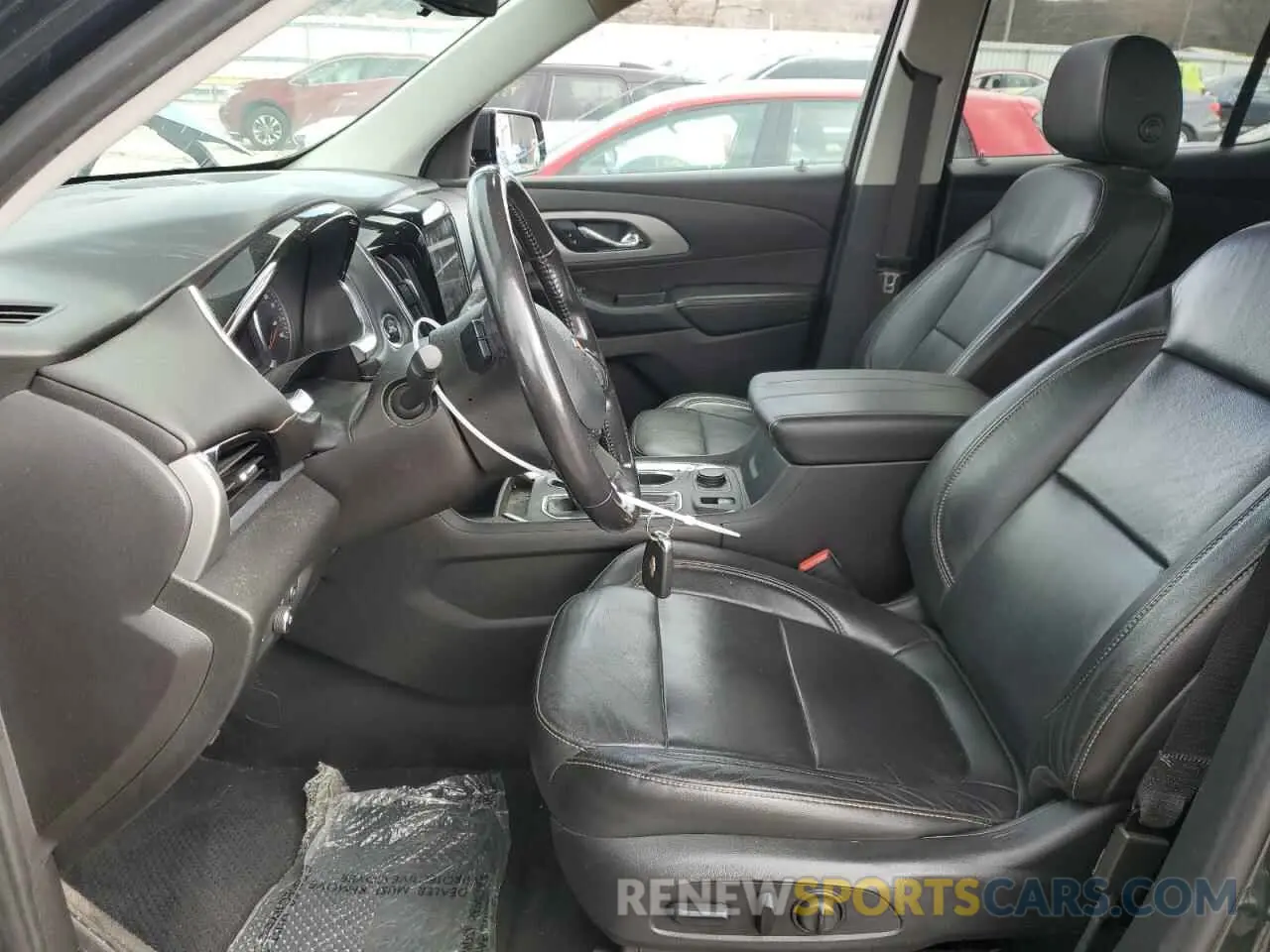7 Photograph of a damaged car 1GNEVHKW9LJ134633 CHEVROLET TRAVERSE 2020