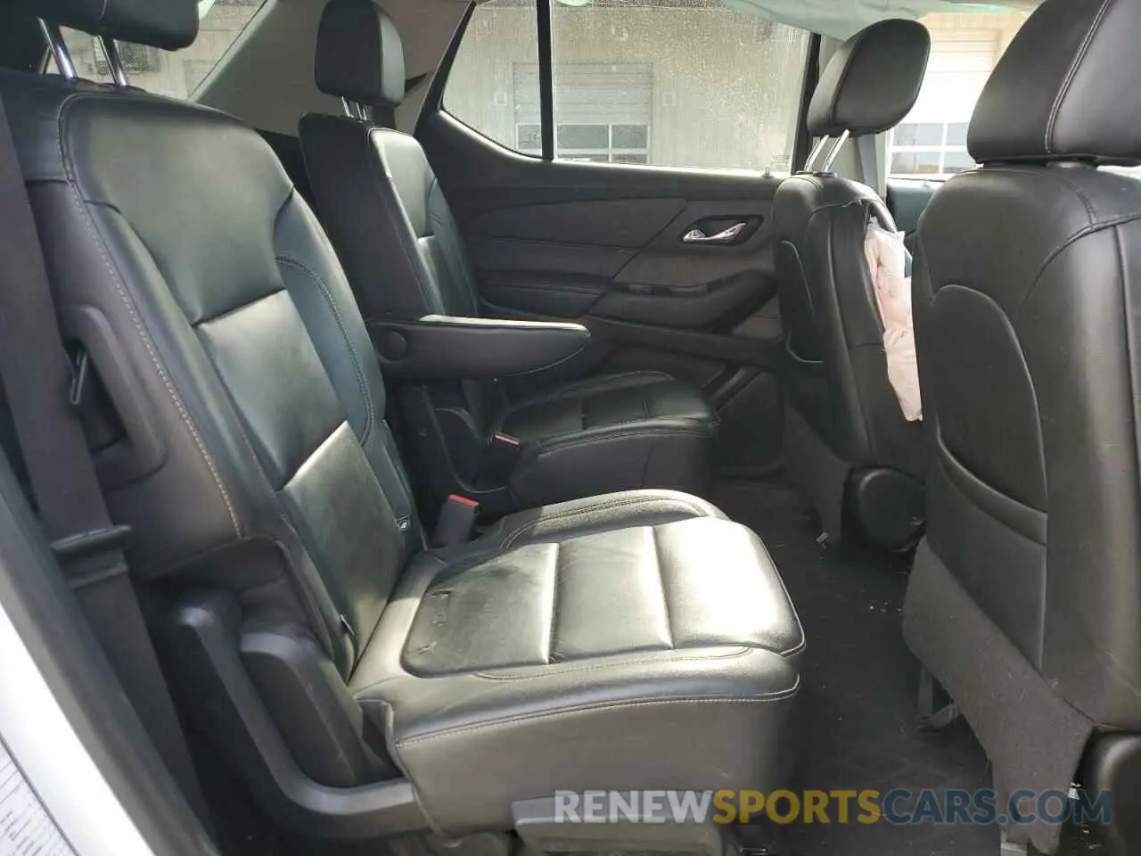 11 Фотография поврежденного автомобиля 1GNEVHKW9LJ250740 CHEVROLET TRAVERSE 2020