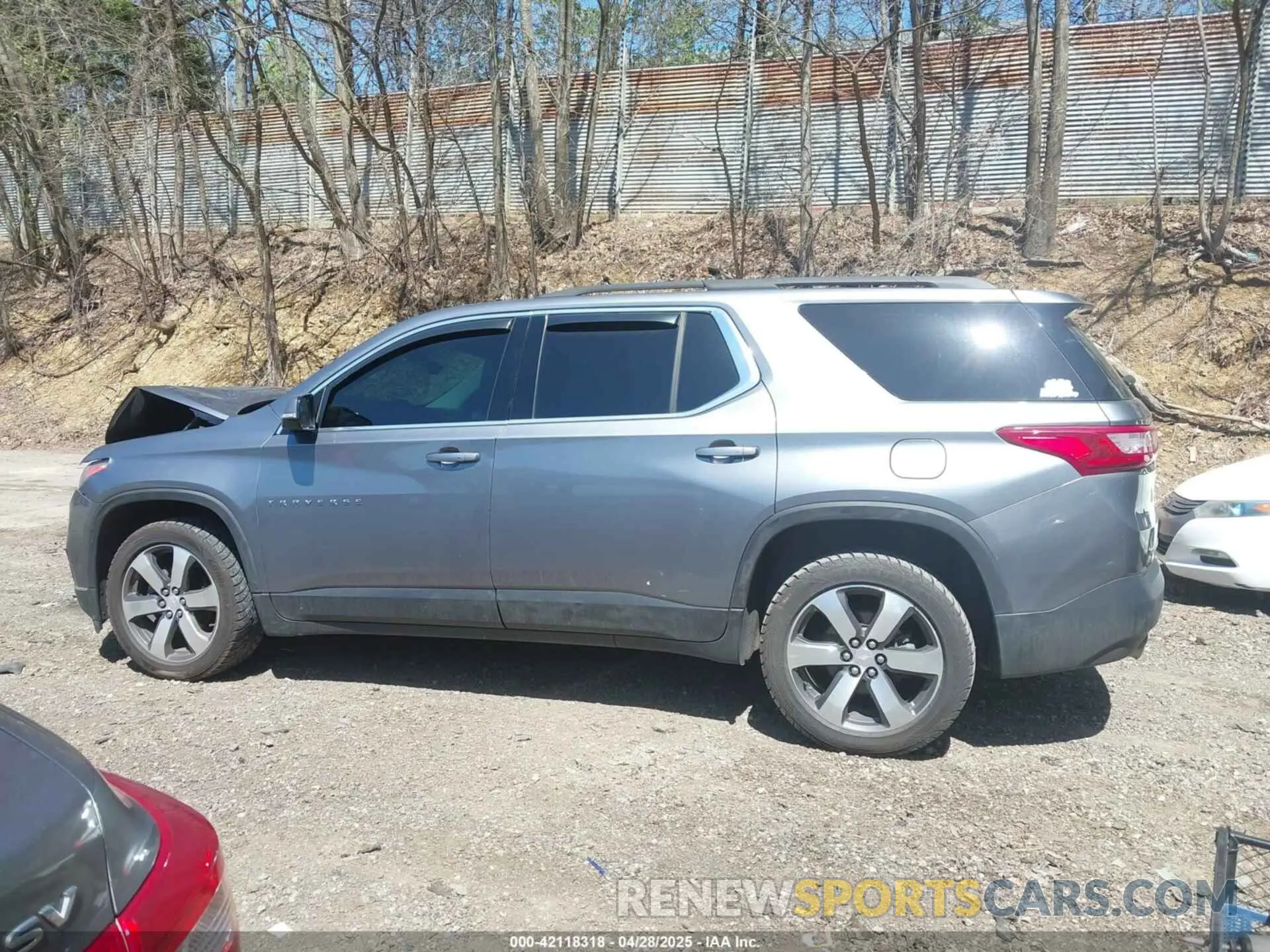 15 Photograph of a damaged car 1GNEVHKWXLJ185400 CHEVROLET TRAVERSE 2020