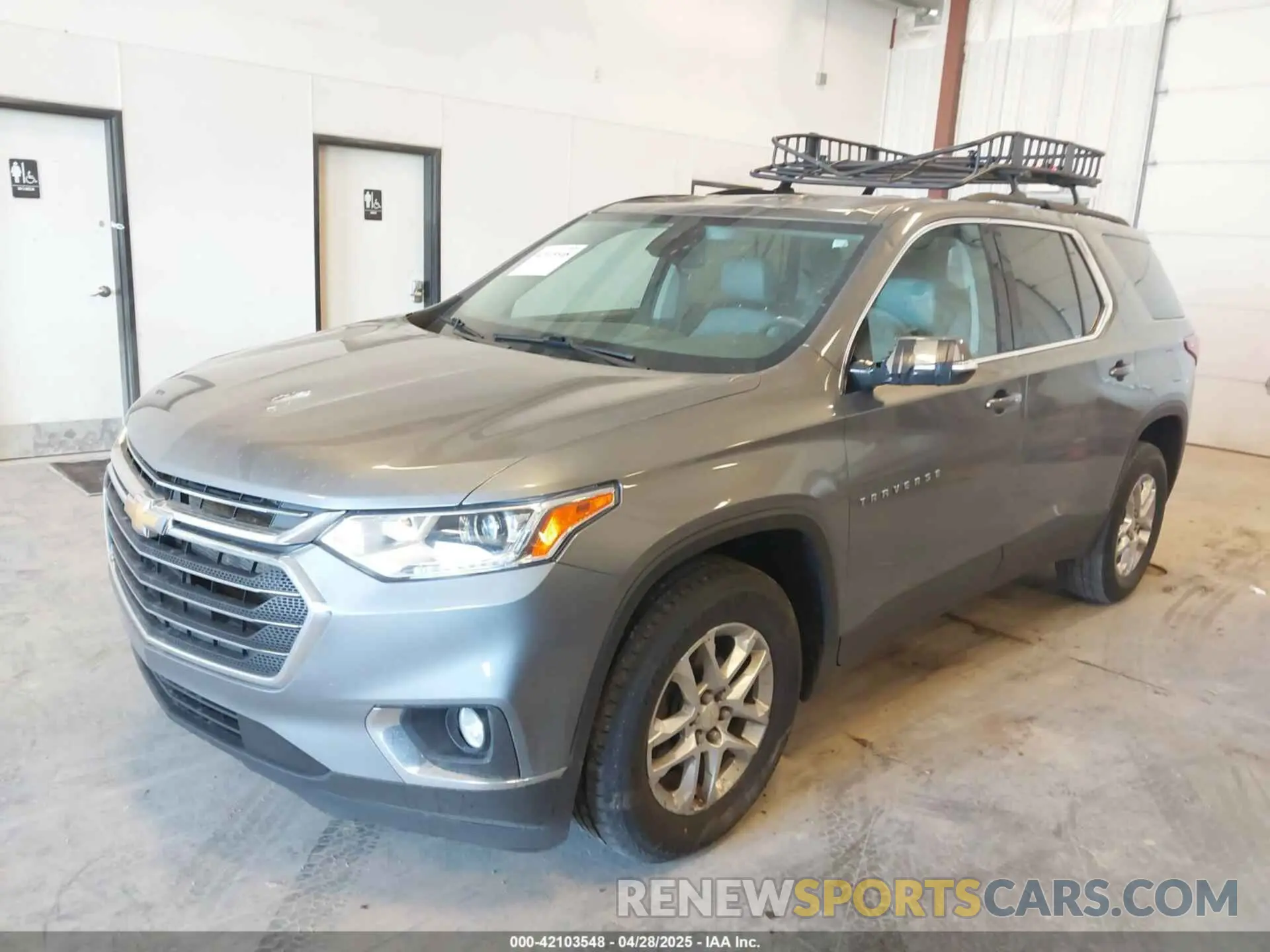 2 Photograph of a damaged car 1GNEVHKWXLJ228763 CHEVROLET TRAVERSE 2020