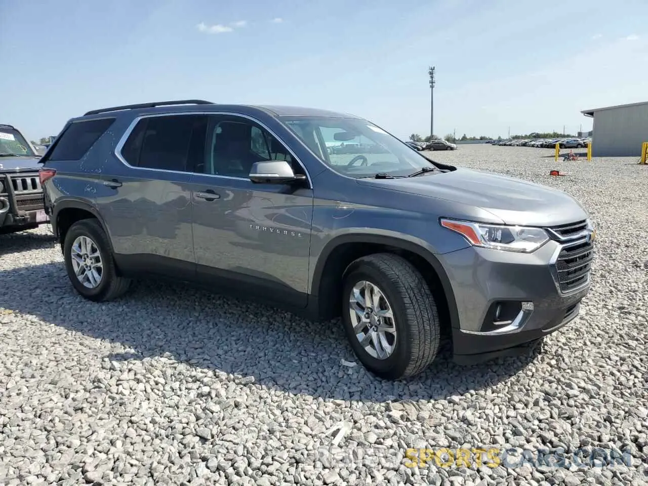 4 Photograph of a damaged car 1GNEVHKWXLJ238869 CHEVROLET TRAVERSE 2020
