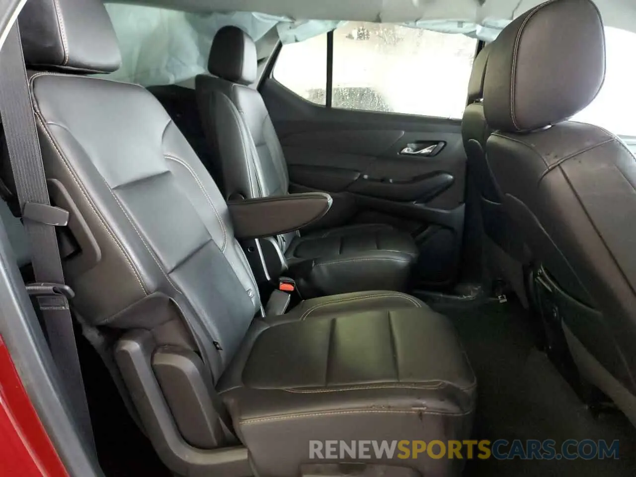 11 Photograph of a damaged car 1GNEVHKWXLJ321380 CHEVROLET TRAVERSE 2020