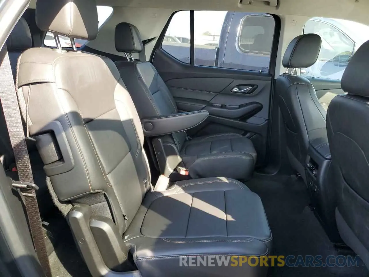 11 Фотография поврежденного автомобиля 1GNEVJKW1LJ226228 CHEVROLET TRAVERSE 2020