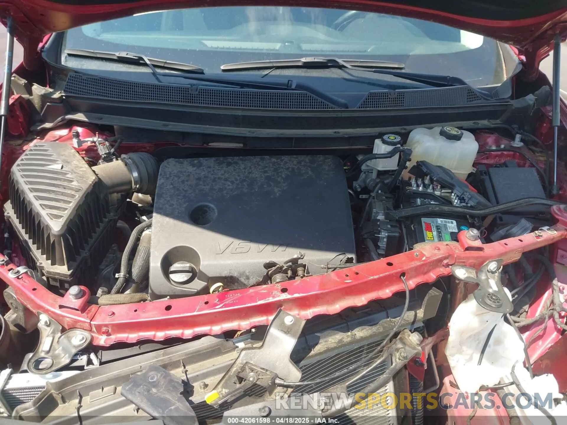 10 Photograph of a damaged car 1GNEVJKW4LJ292921 CHEVROLET TRAVERSE 2020