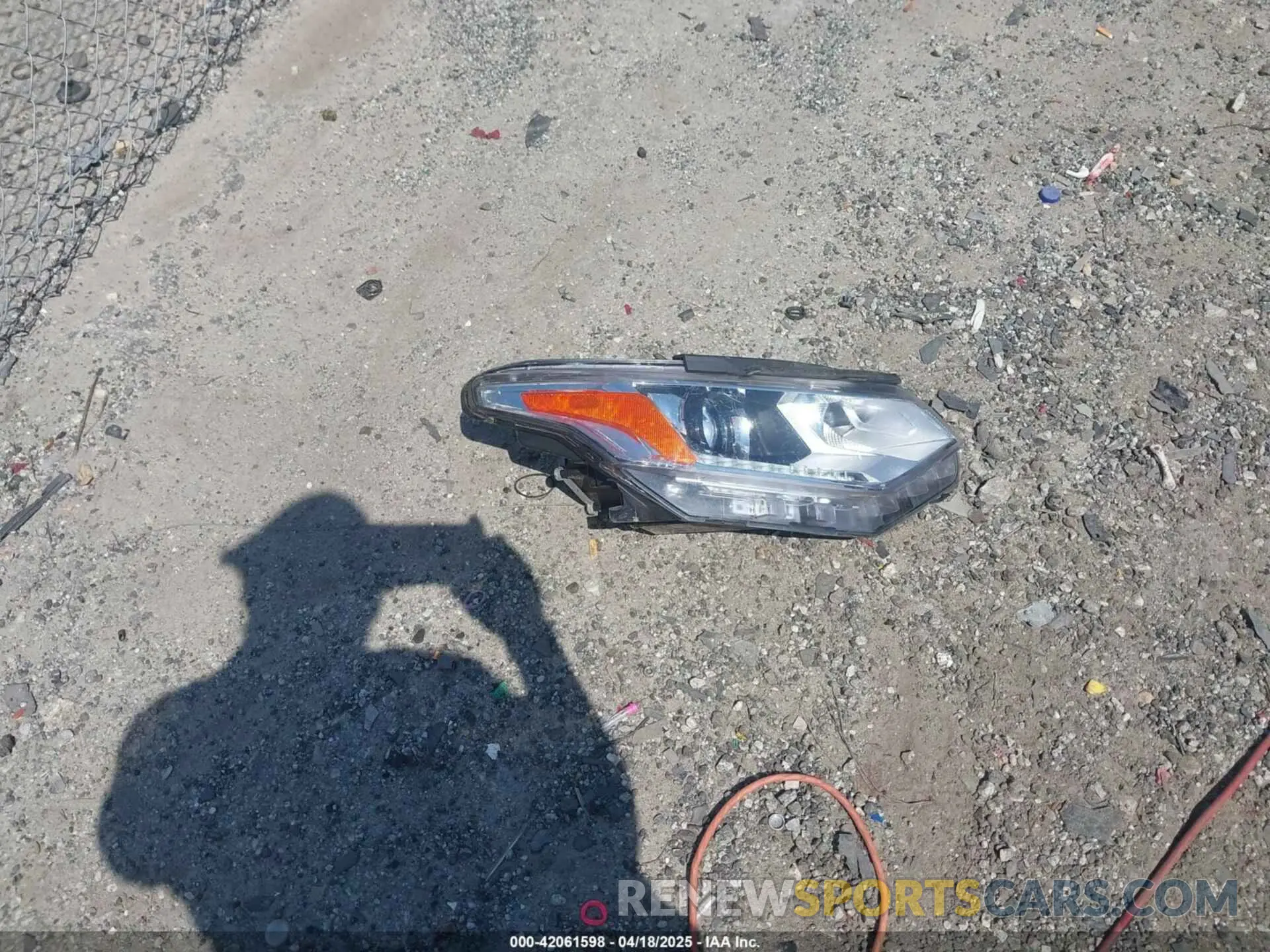 12 Photograph of a damaged car 1GNEVJKW4LJ292921 CHEVROLET TRAVERSE 2020