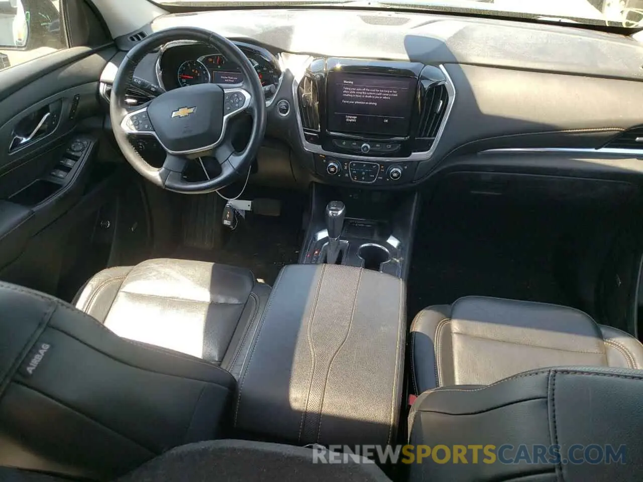 8 Фотография поврежденного автомобиля 1GNEVKKW0LJ170868 CHEVROLET TRAVERSE 2020