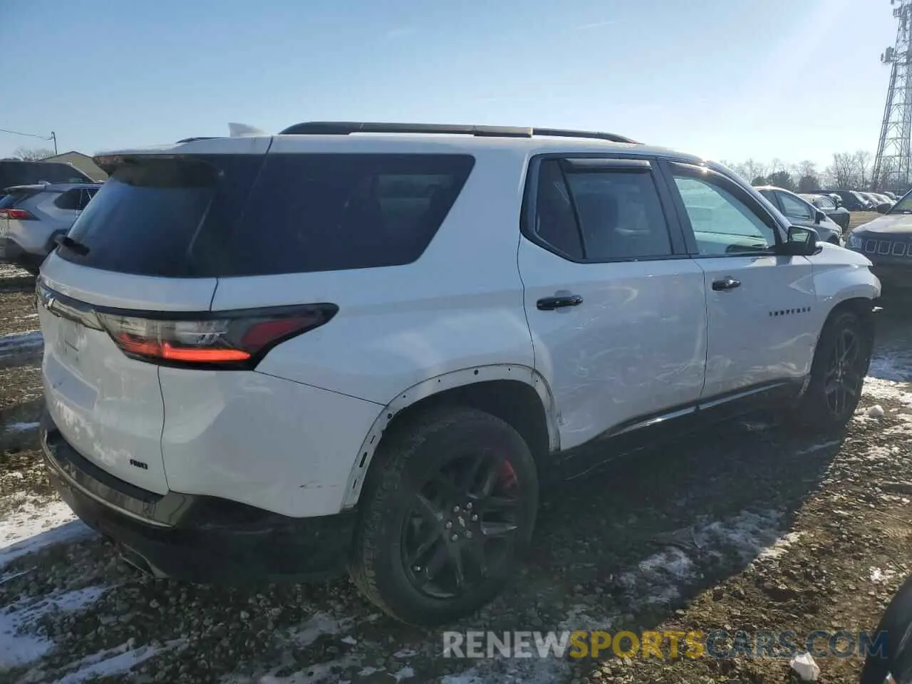 3 Photograph of a damaged car 1GNEVKKW2LJ216409 CHEVROLET TRAVERSE 2020