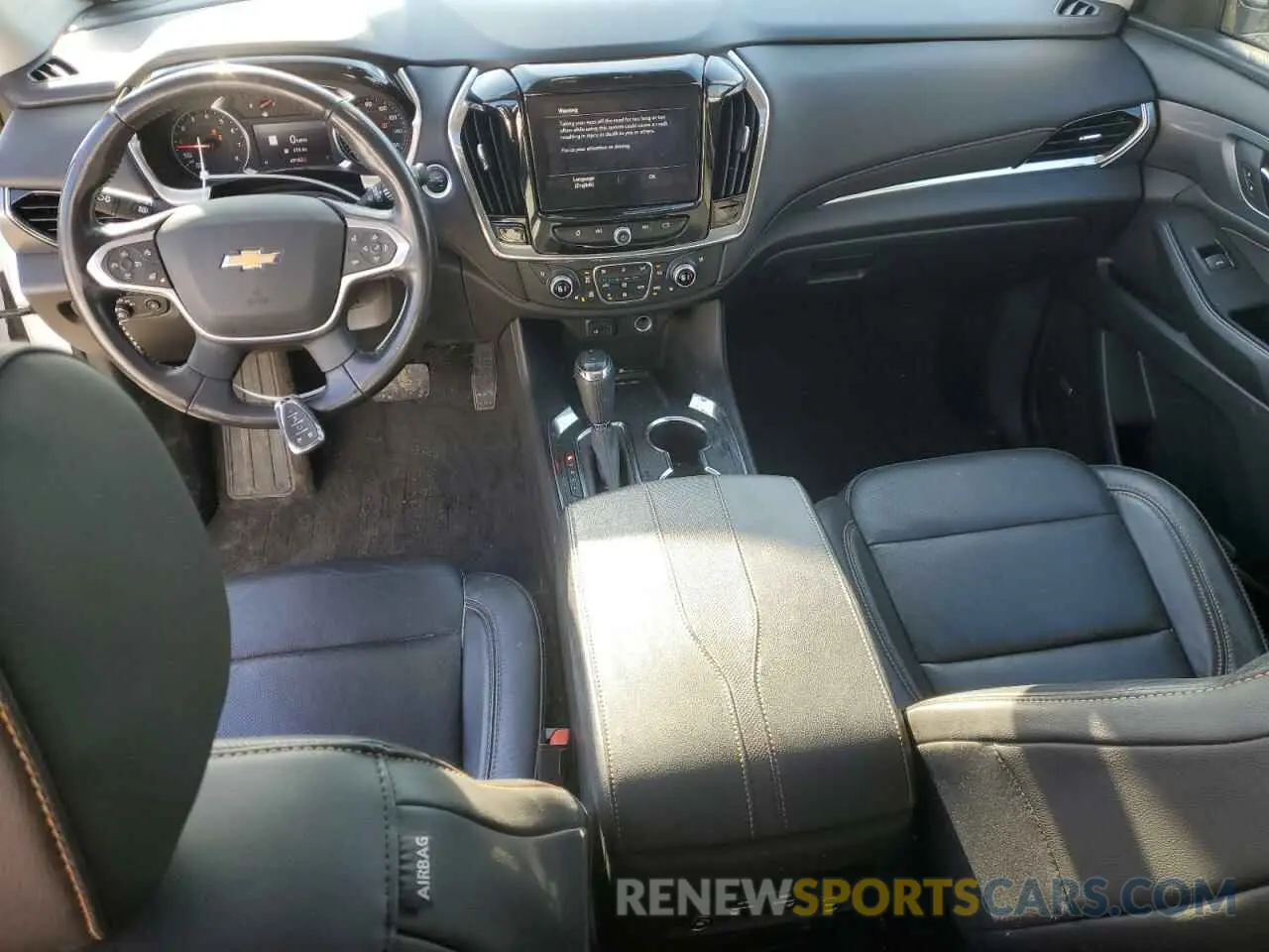 8 Photograph of a damaged car 1GNEVKKW2LJ216409 CHEVROLET TRAVERSE 2020