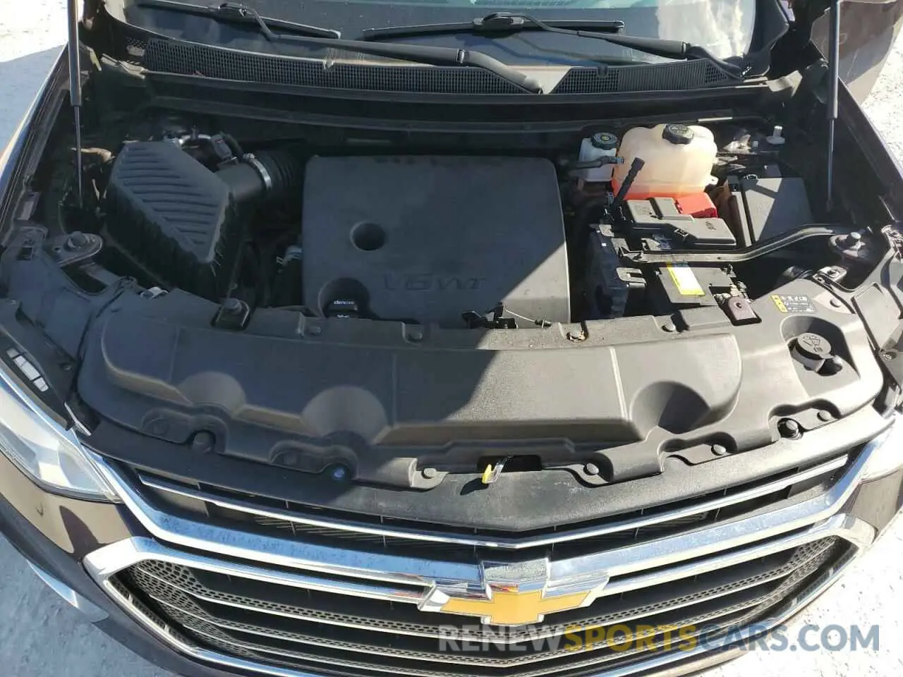 13 Photograph of a damaged car 1GNEVKKW5LJ161115 CHEVROLET TRAVERSE 2020