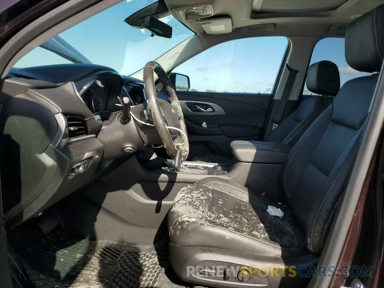 7 Photograph of a damaged car 1GNEVKKW5LJ161115 CHEVROLET TRAVERSE 2020