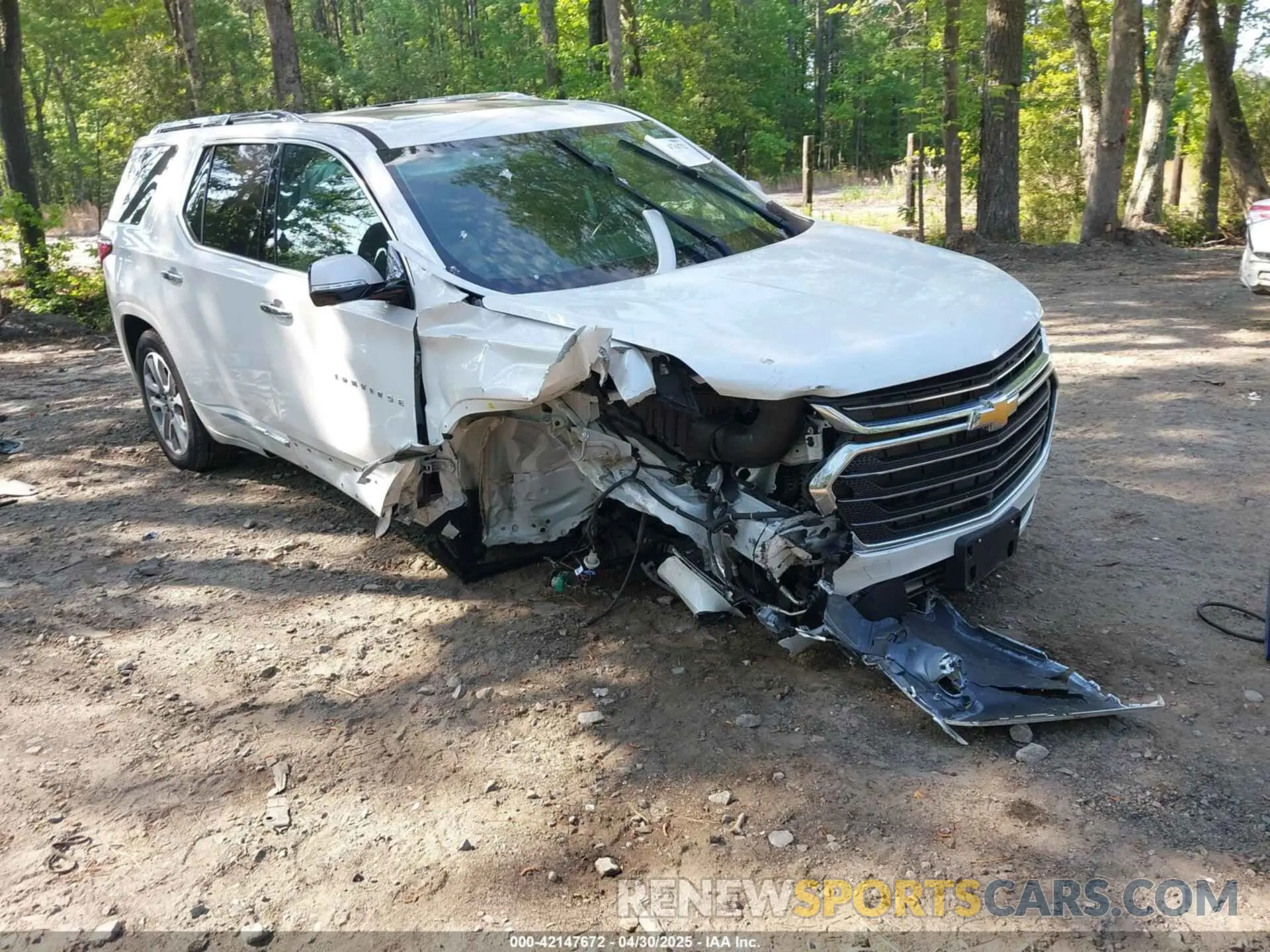 1 Photograph of a damaged car 1GNEVKKW7LJ268408 CHEVROLET TRAVERSE 2020