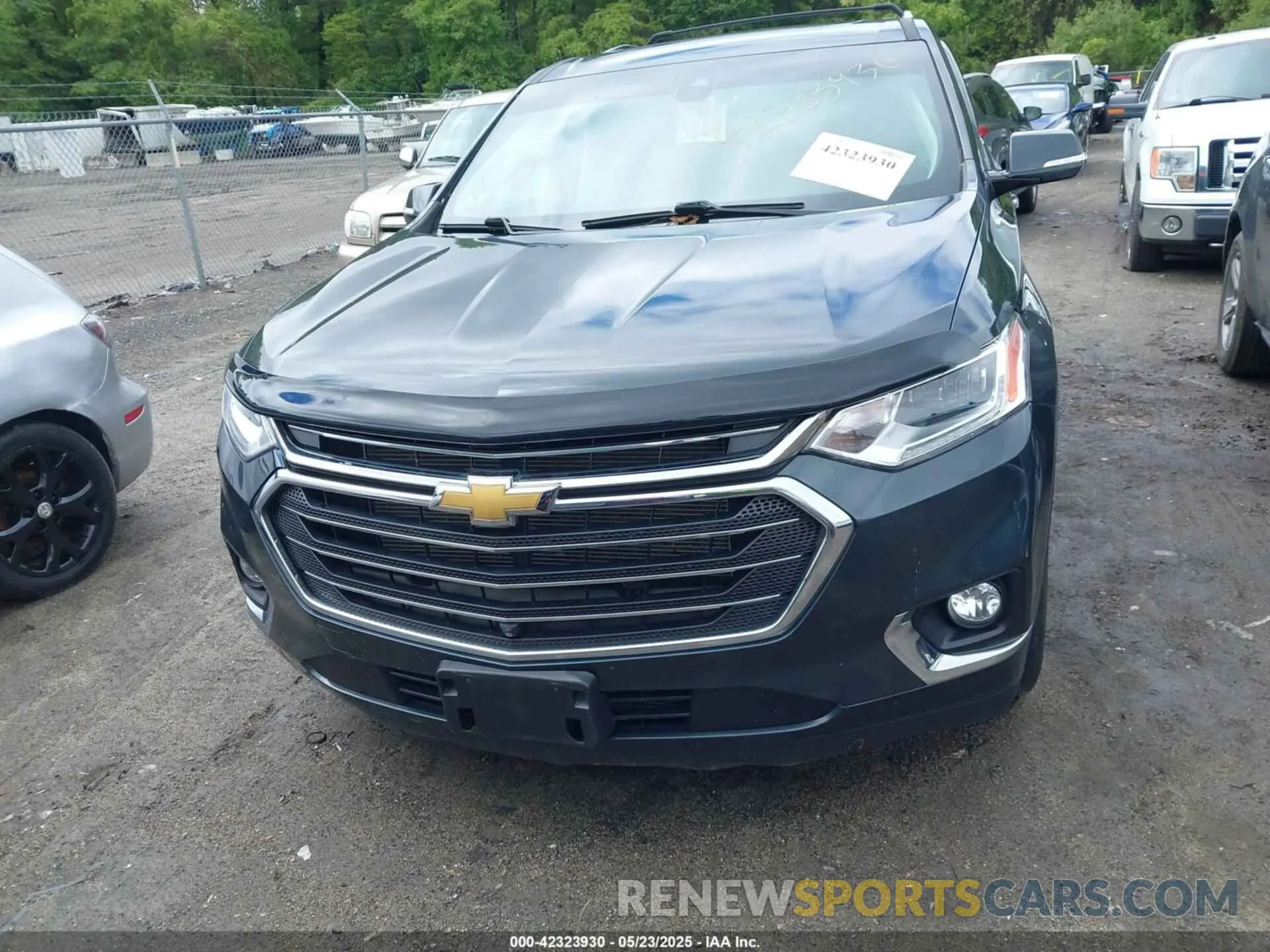 12 Photograph of a damaged car 1GNEVKKW8LJ274282 CHEVROLET TRAVERSE 2020