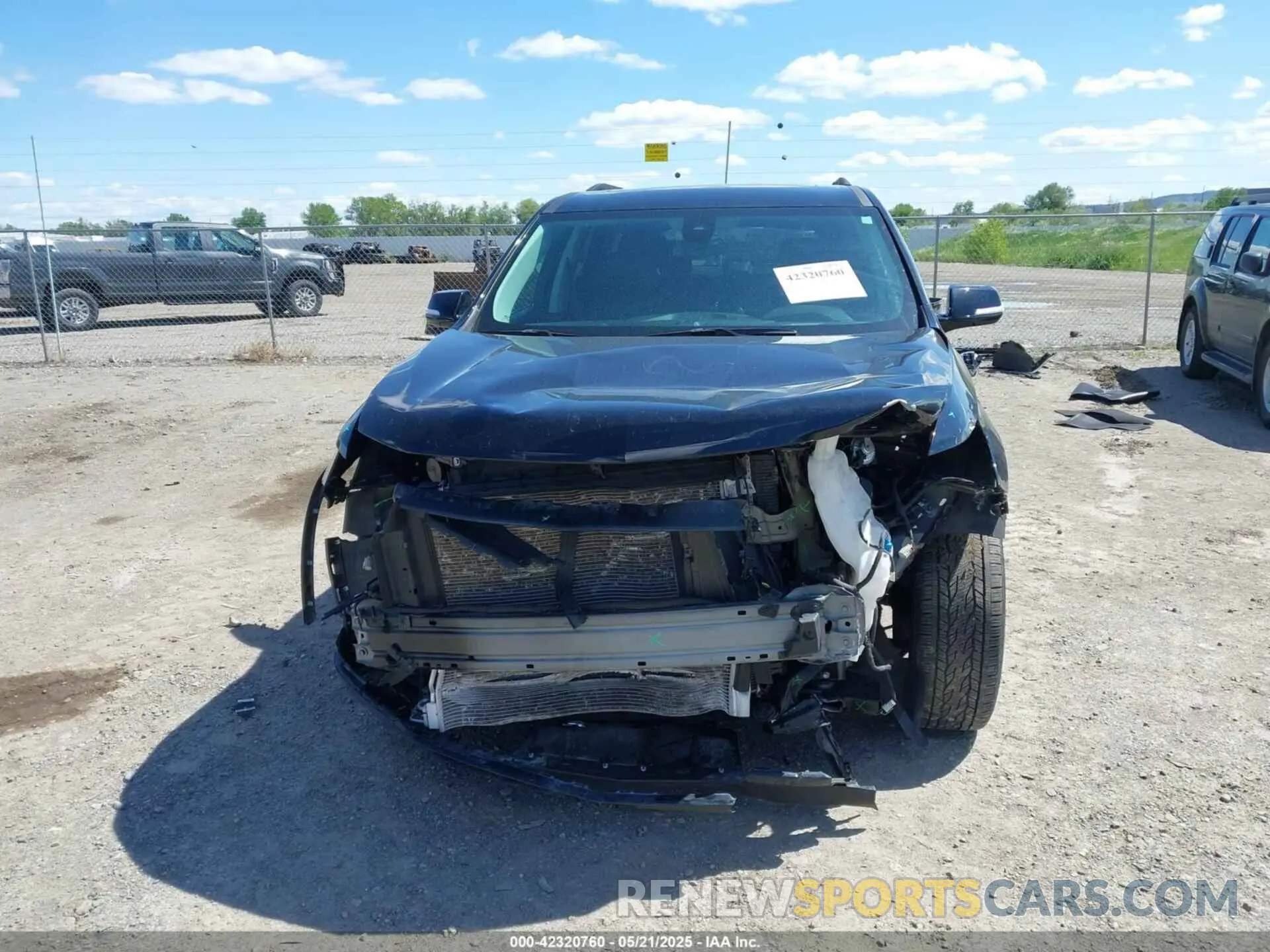 13 Photograph of a damaged car 1GNEVKKW9LJ315230 CHEVROLET TRAVERSE 2020