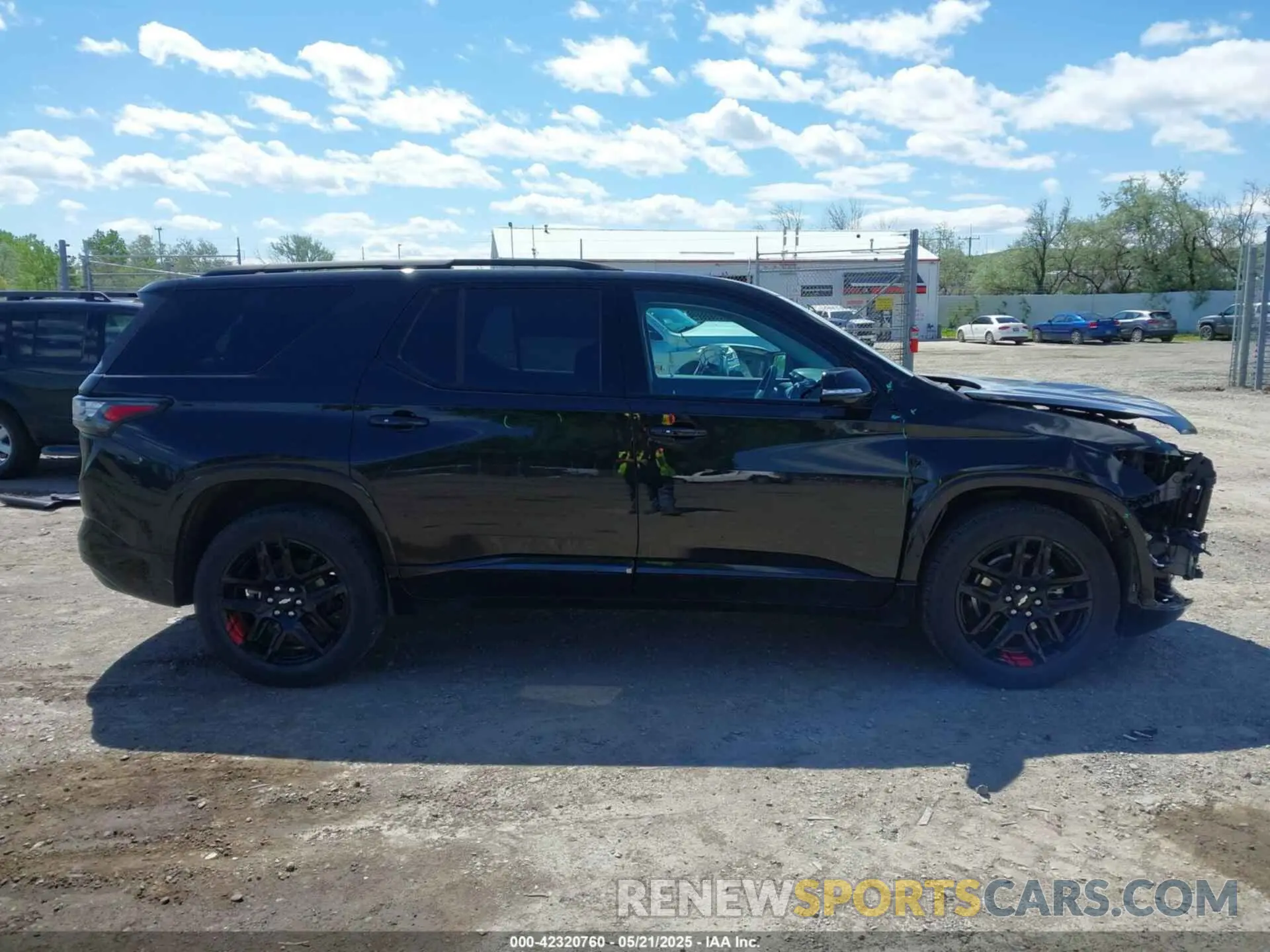 14 Photograph of a damaged car 1GNEVKKW9LJ315230 CHEVROLET TRAVERSE 2020
