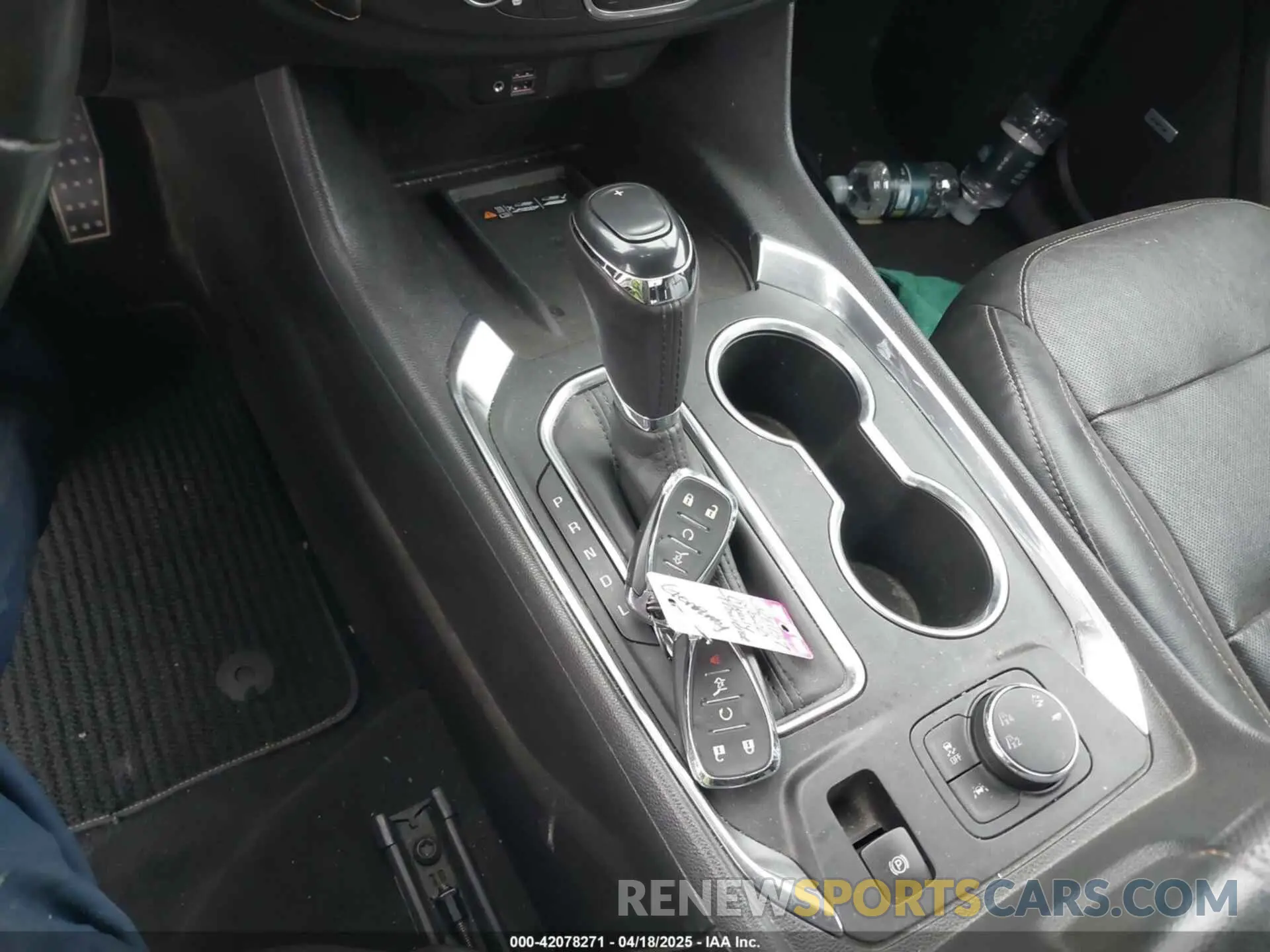 11 Фотография поврежденного автомобиля 1GNEVKKWXLJ120947 CHEVROLET TRAVERSE 2020