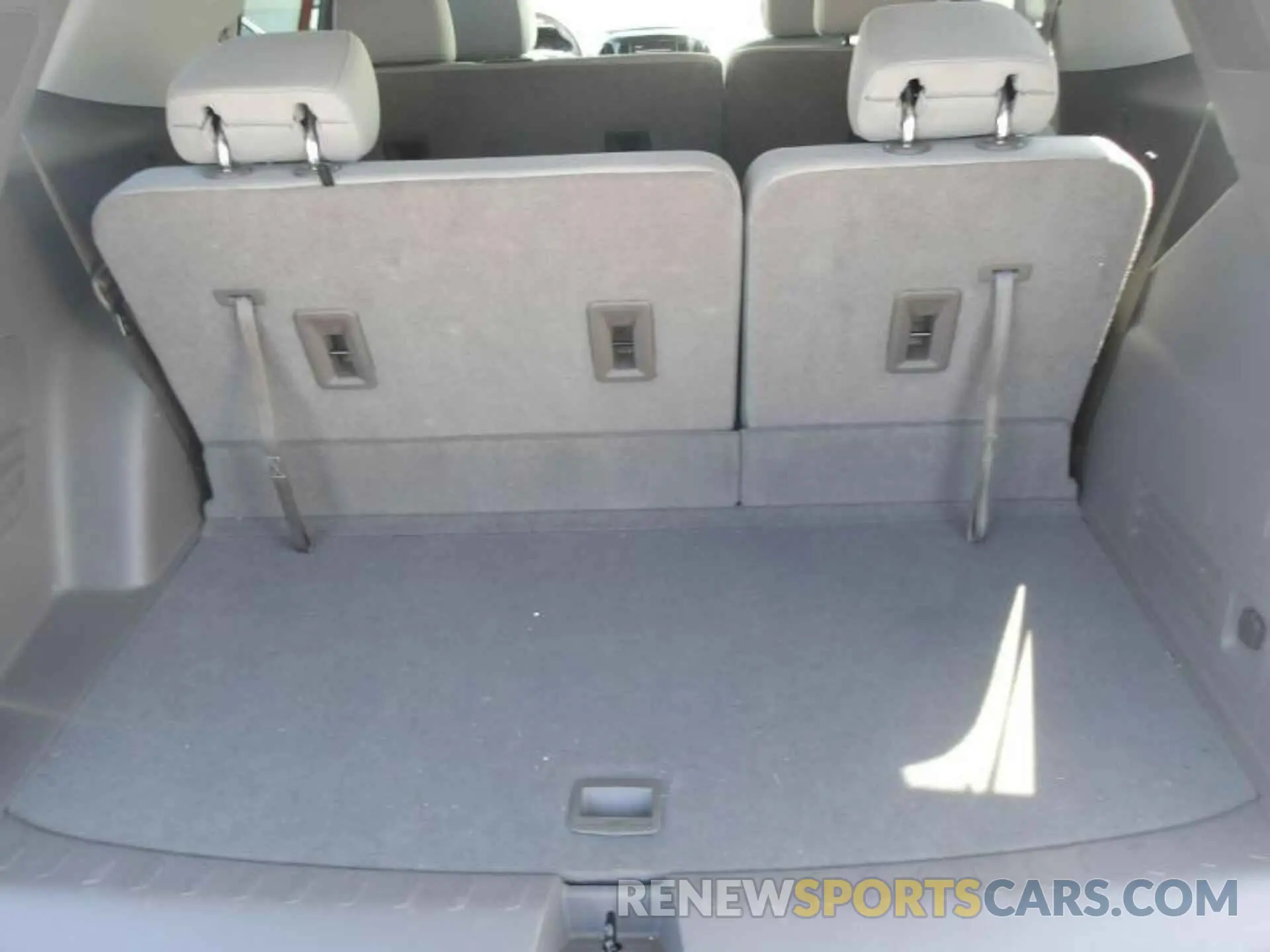 12 Фотография поврежденного автомобиля 1GNEVMKW0LJ222608 CHEVROLET TRAVERSE 2020