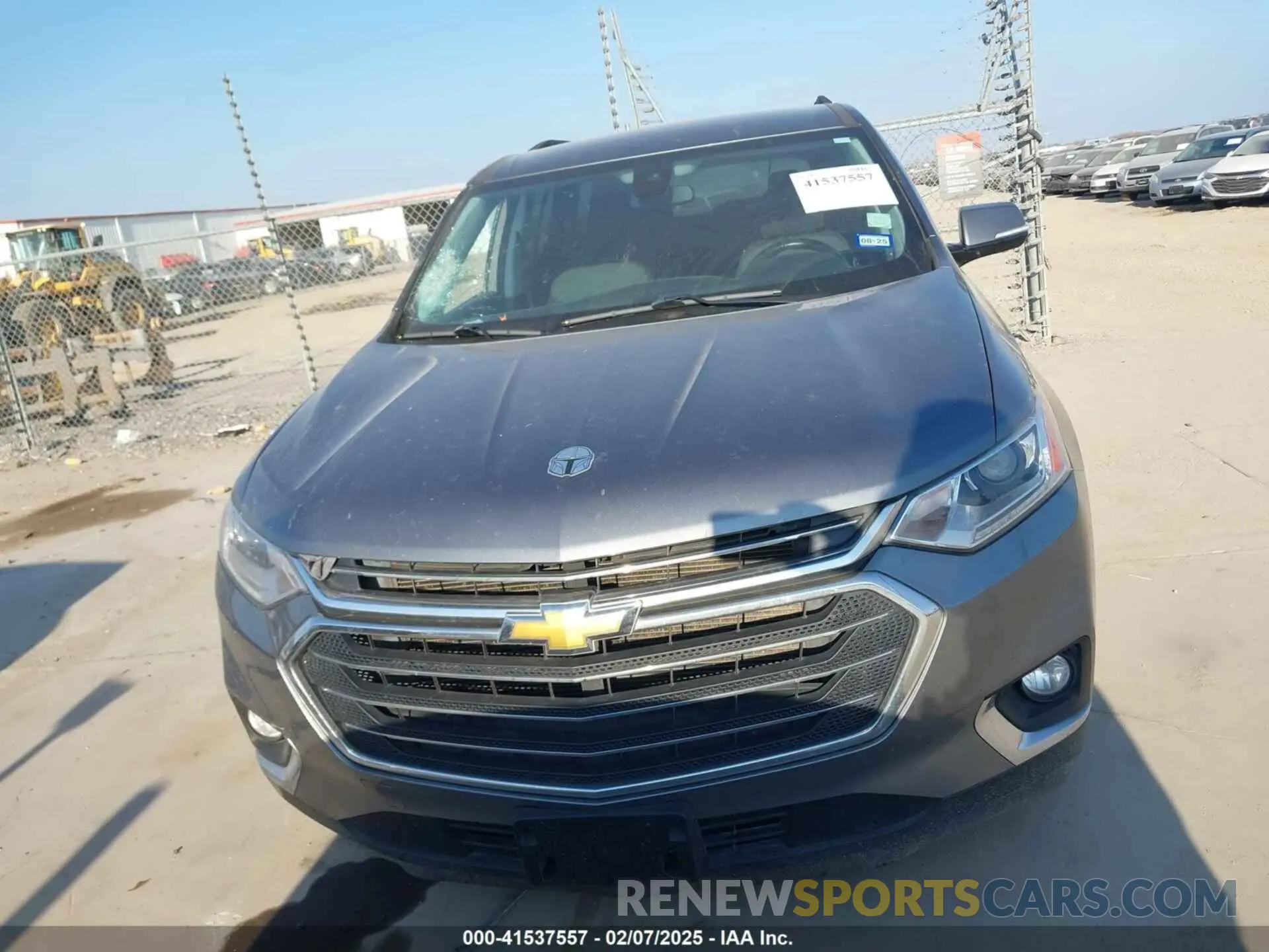 12 Photograph of a damaged car 1GNEVMKW3LJ192276 CHEVROLET TRAVERSE 2020