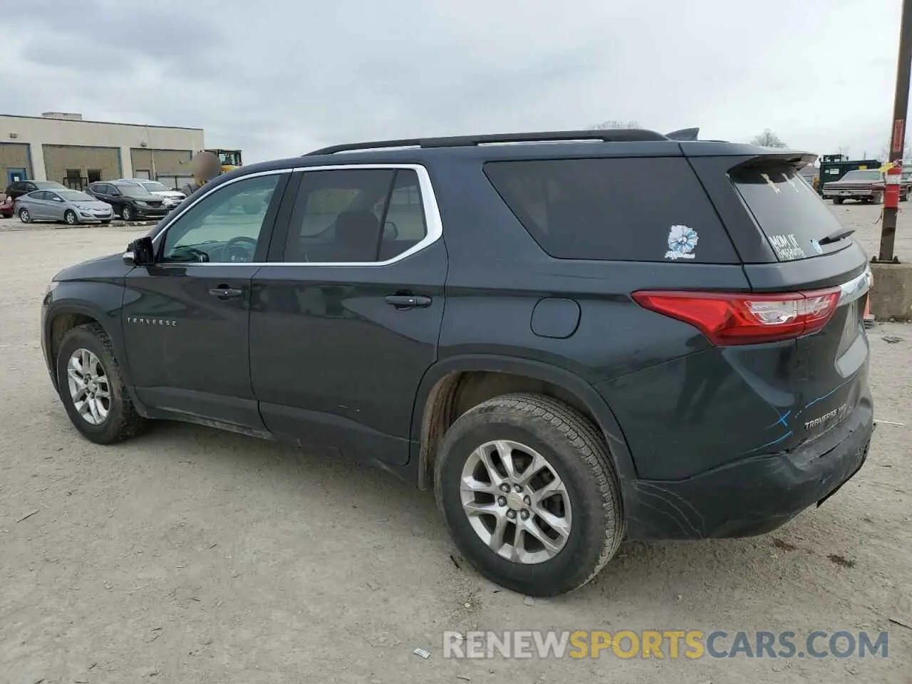 2 Фотография поврежденного автомобиля 1GNEVMKW5LJ194689 CHEVROLET TRAVERSE 2020