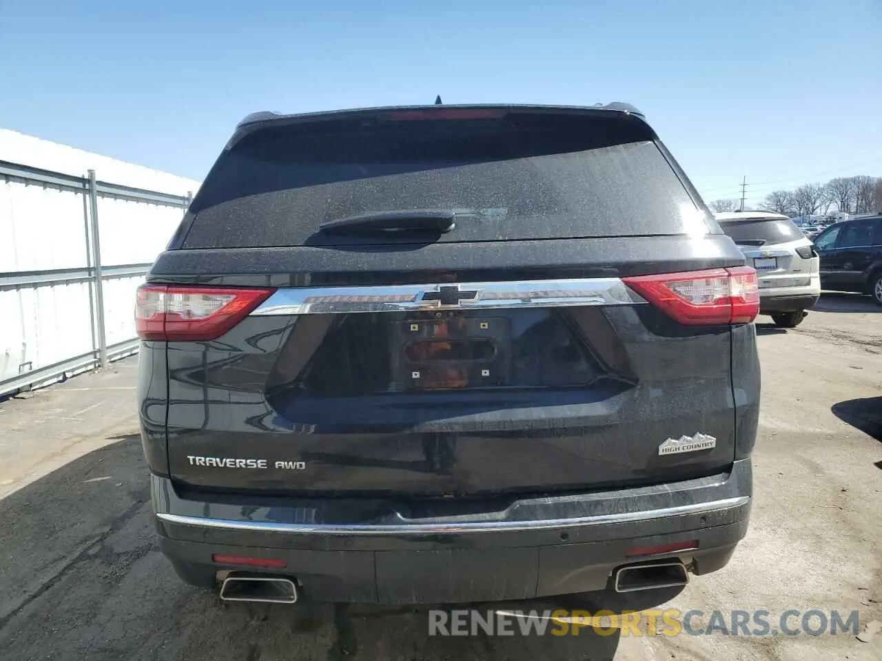 6 Photograph of a damaged car 1GNEVNKW2LJ299406 CHEVROLET TRAVERSE 2020
