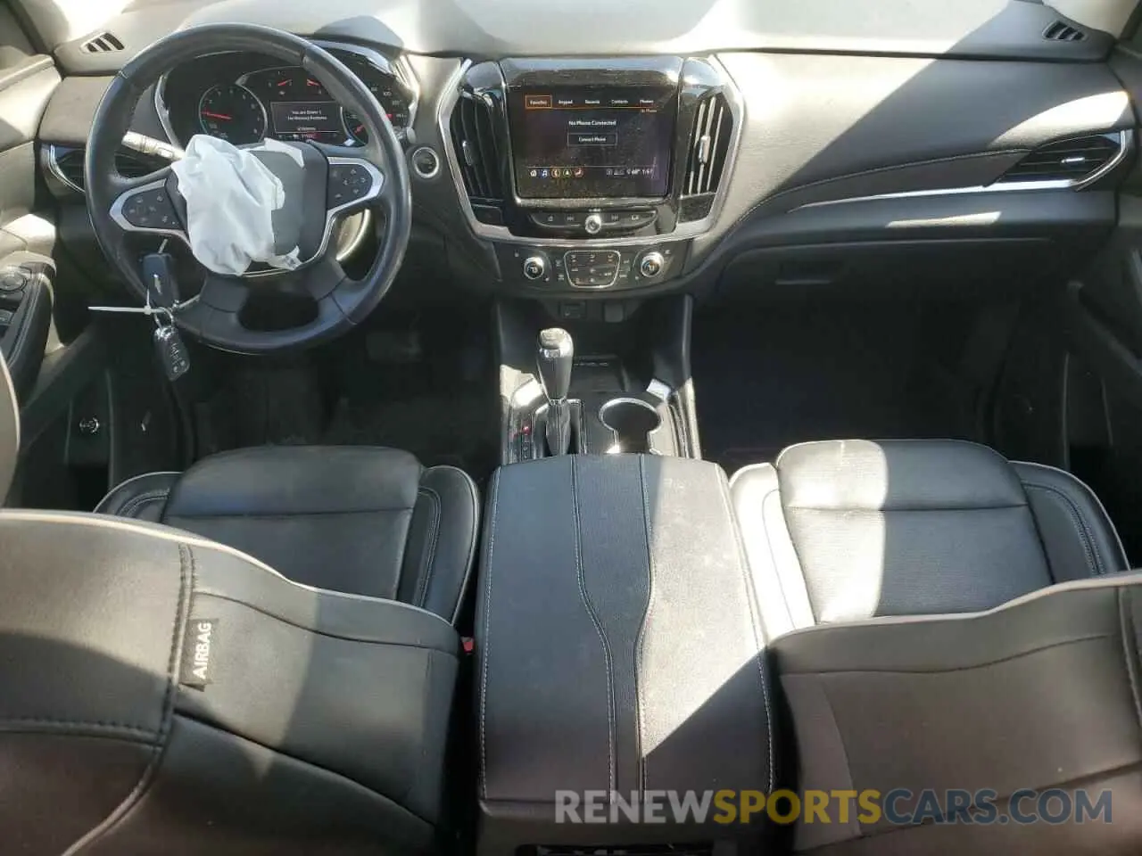 8 Photograph of a damaged car 1GNEVNKW2LJ299406 CHEVROLET TRAVERSE 2020