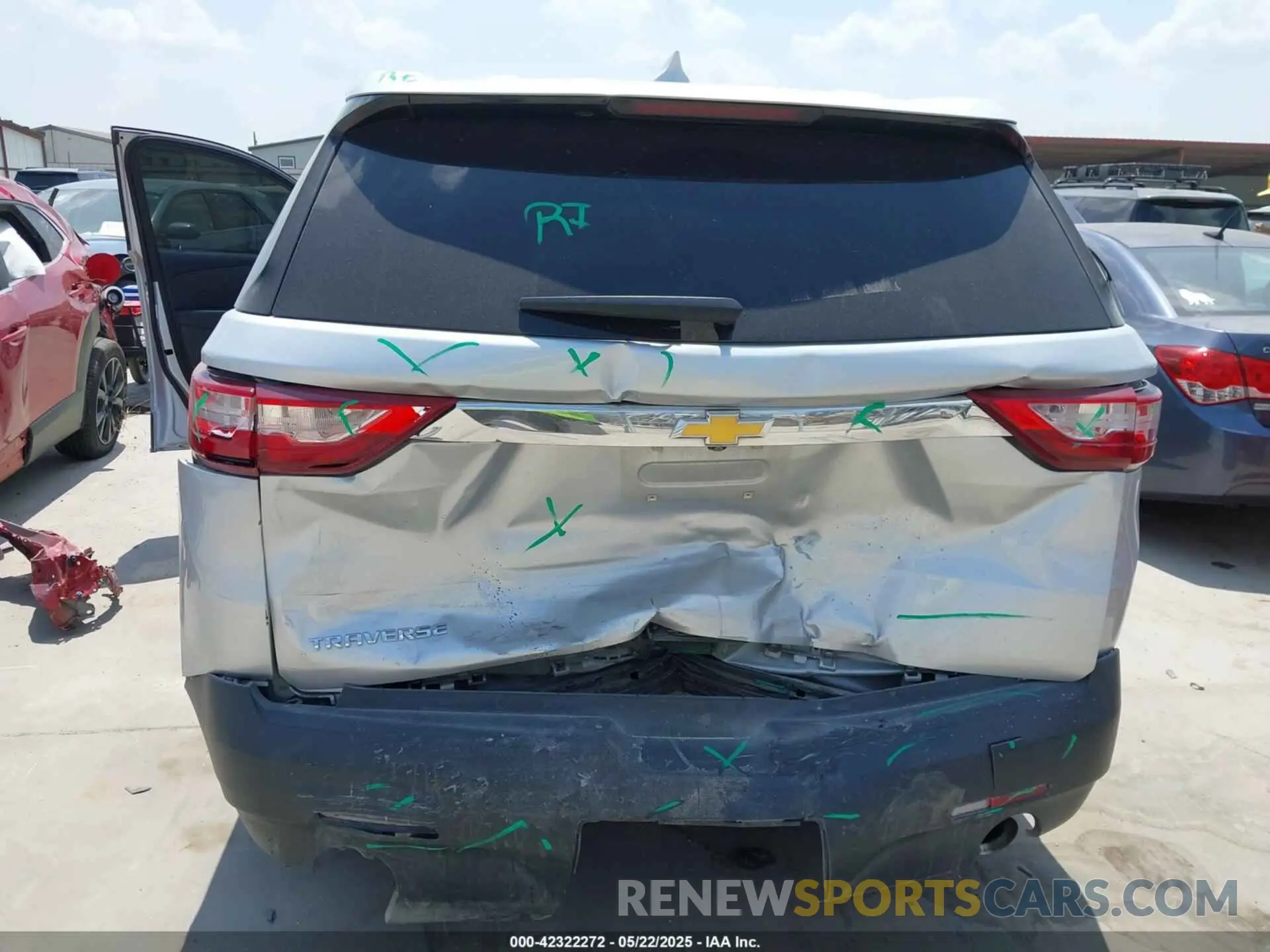6 Фотография поврежденного автомобиля 1GNERFKW0MJ114605 CHEVROLET TRAVERSE 2021