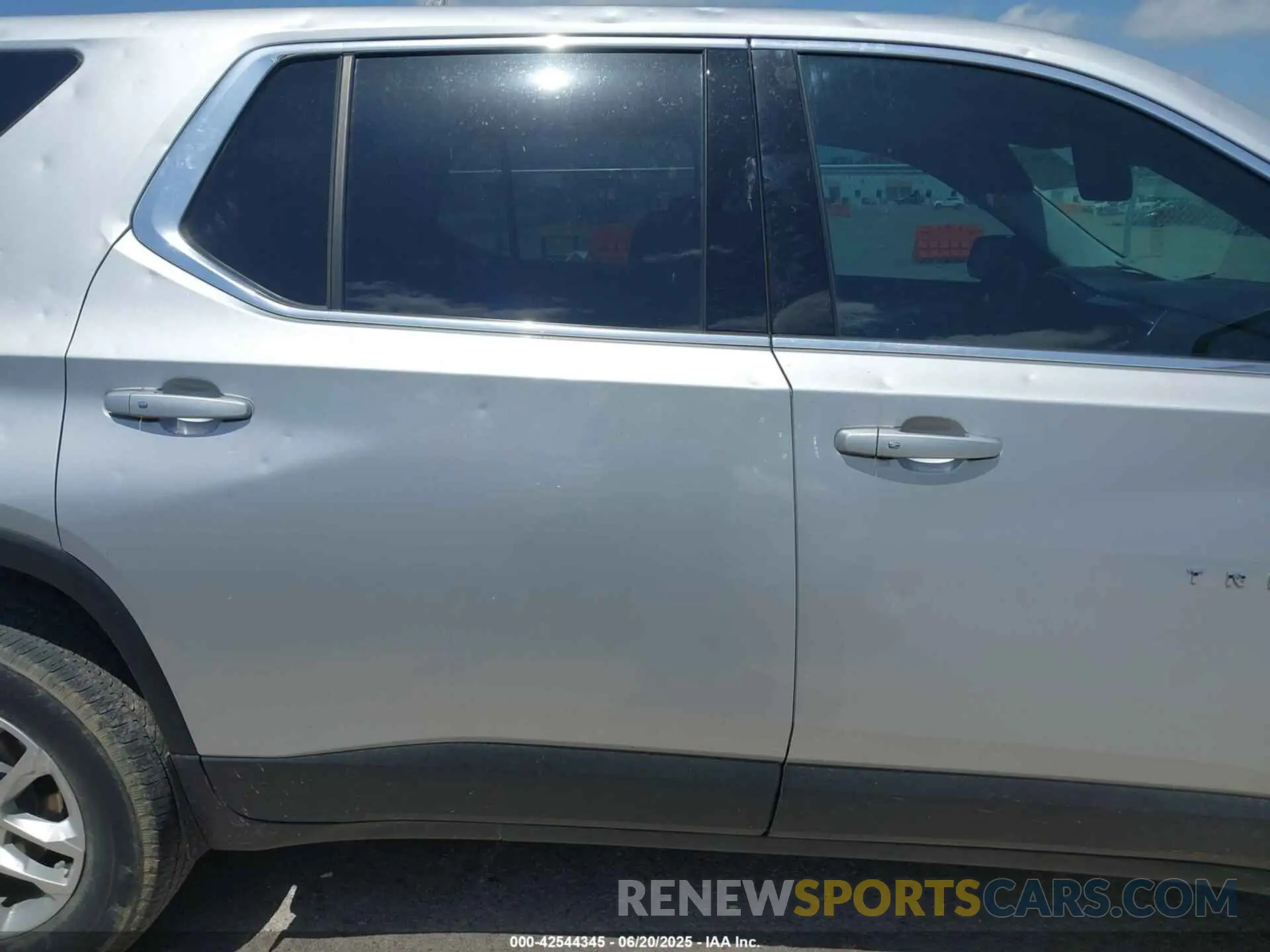 13 Фотография поврежденного автомобиля 1GNERFKW0MJ139715 CHEVROLET TRAVERSE 2021