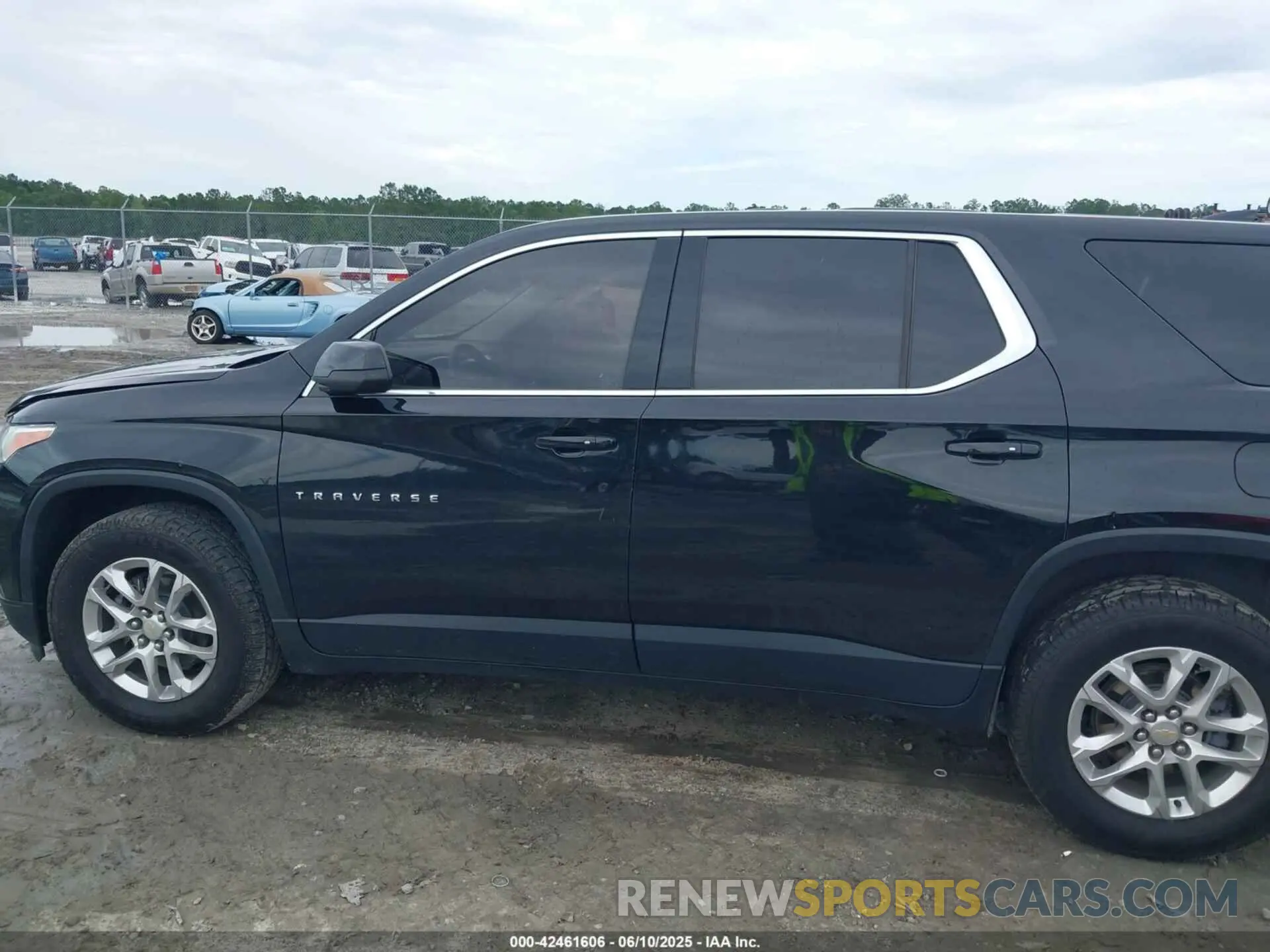 14 Photograph of a damaged car 1GNERFKW0MJ244559 CHEVROLET TRAVERSE 2021