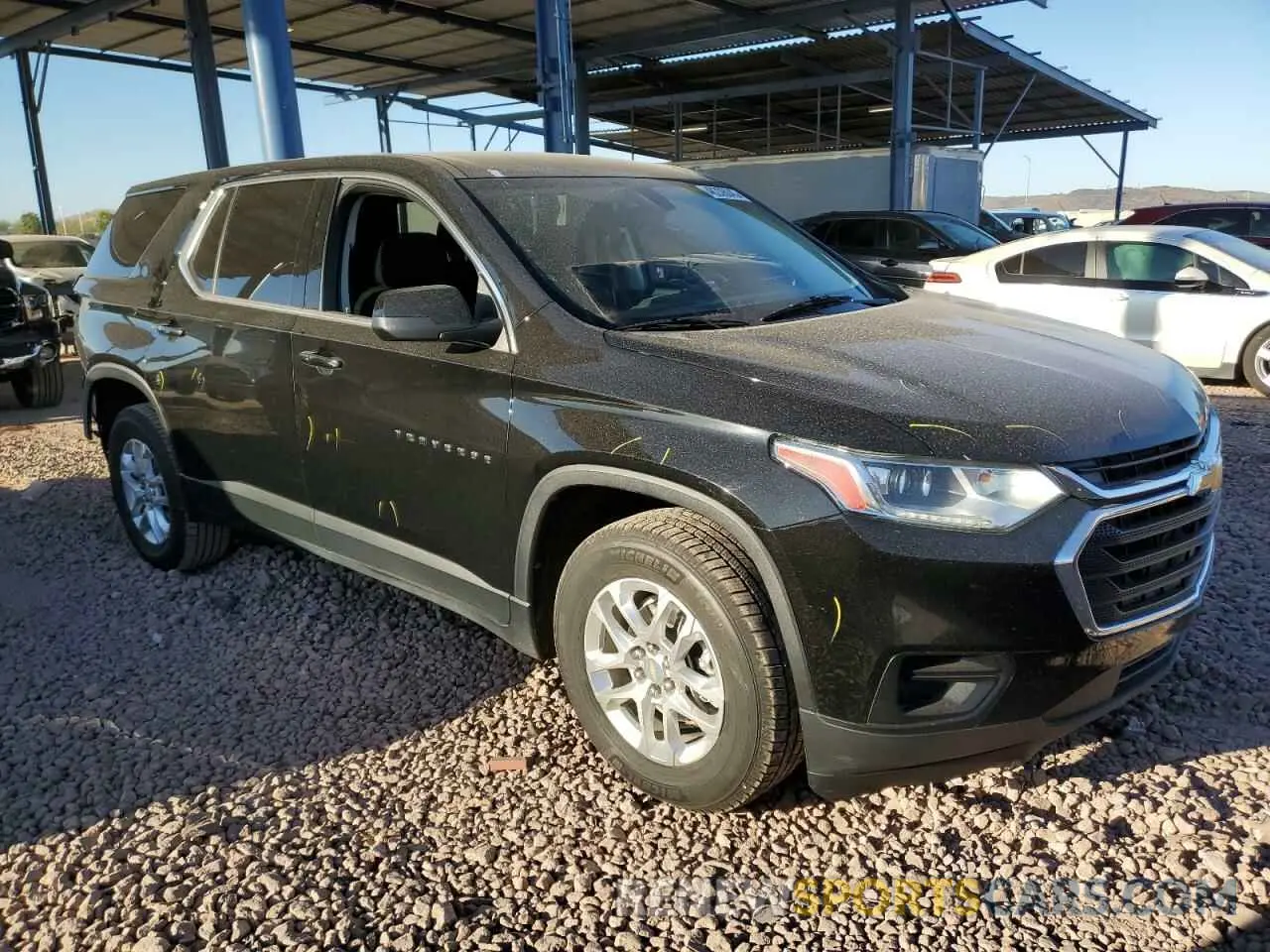4 Фотография поврежденного автомобиля 1GNERFKW1MJ242660 CHEVROLET TRAVERSE 2021