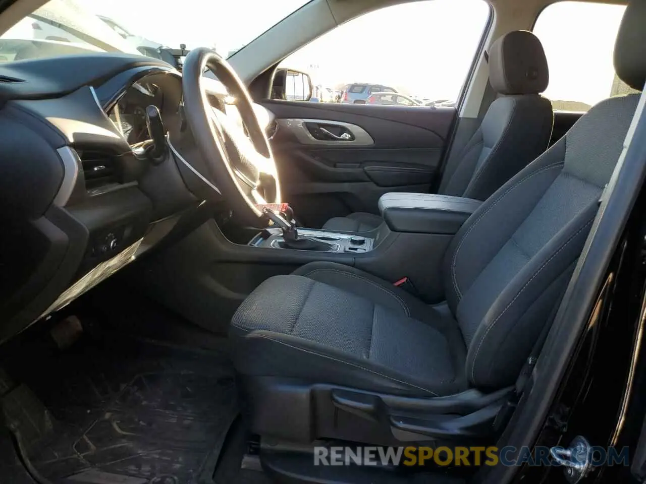 7 Фотография поврежденного автомобиля 1GNERFKW1MJ242660 CHEVROLET TRAVERSE 2021