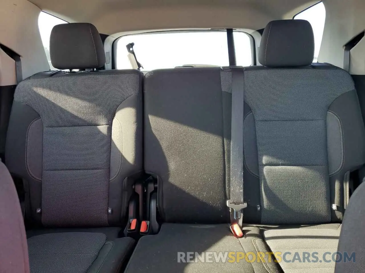10 Photograph of a damaged car 1GNERFKW1MJ254159 CHEVROLET TRAVERSE 2021