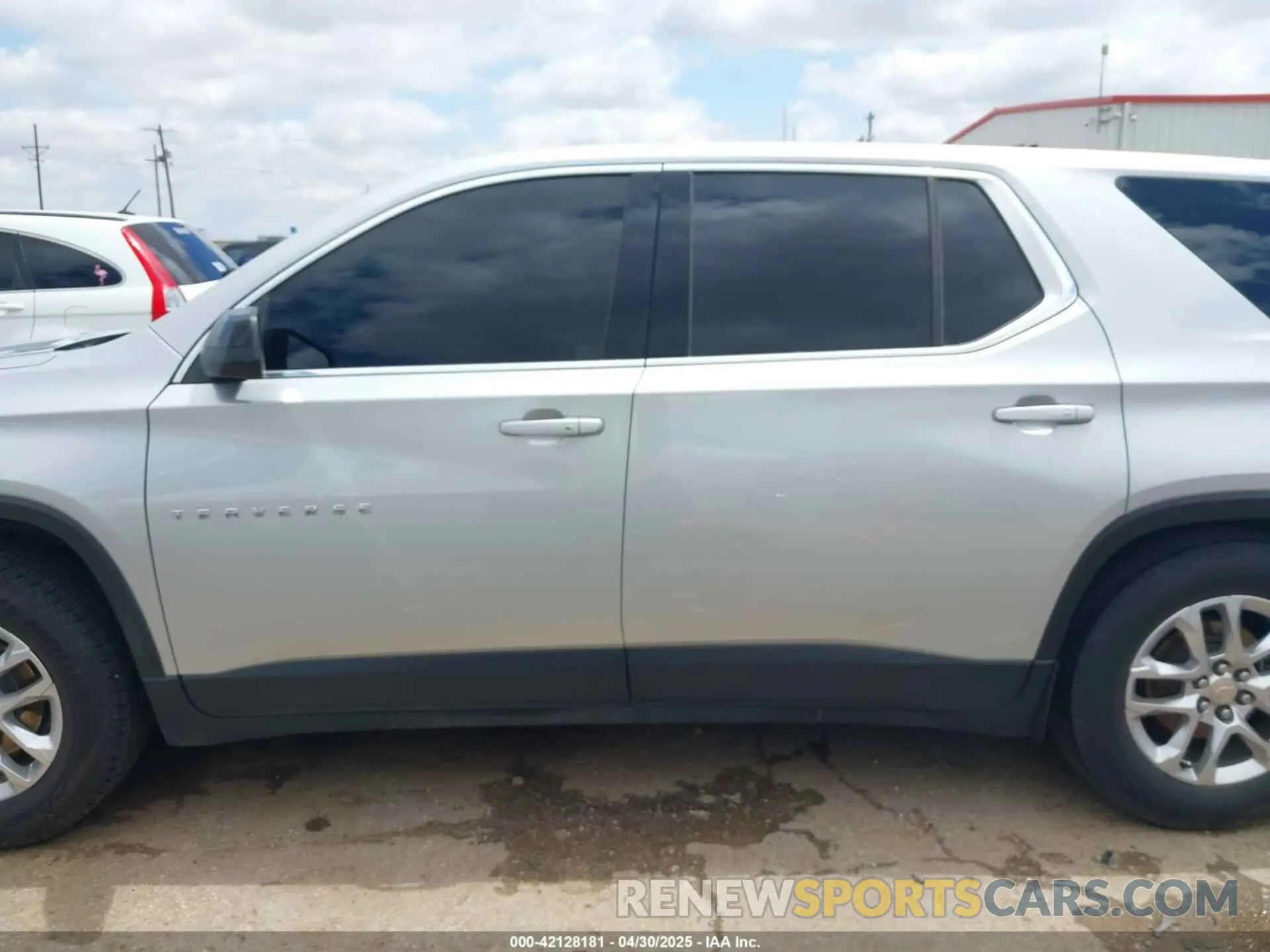 15 Photograph of a damaged car 1GNERFKW2MJ186230 CHEVROLET TRAVERSE 2021
