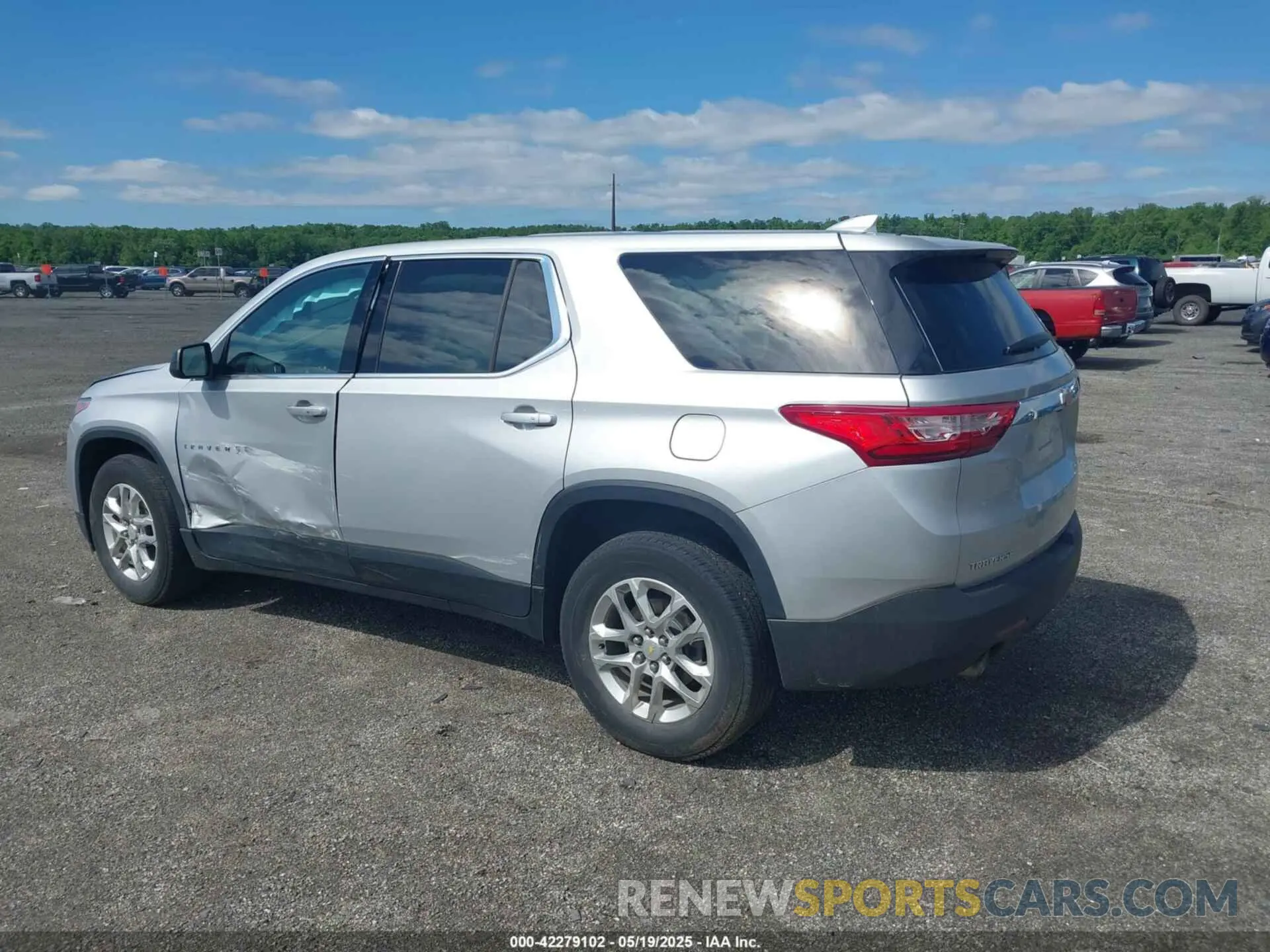 14 Photograph of a damaged car 1GNERFKW3MJ200569 CHEVROLET TRAVERSE 2021