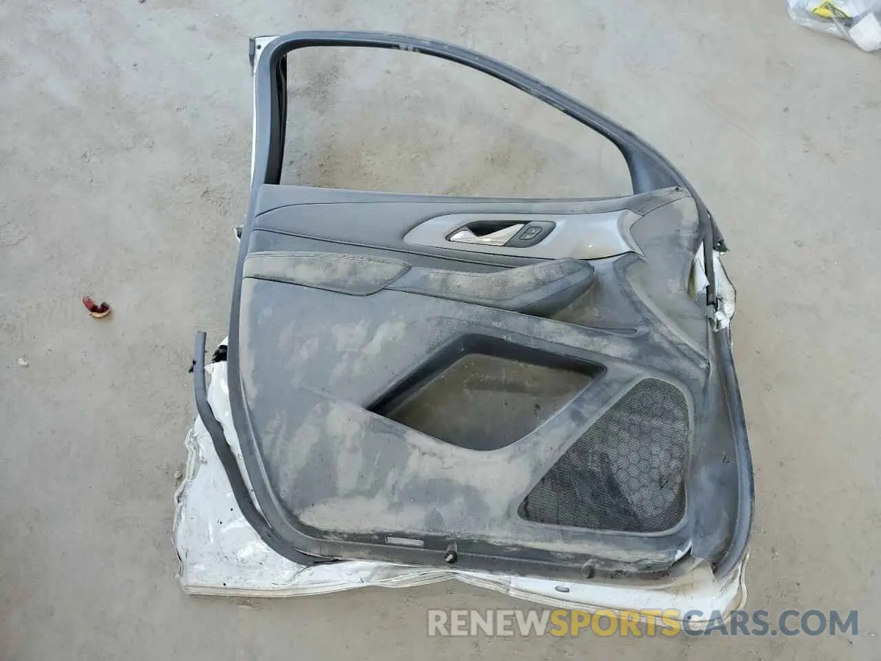 13 Photograph of a damaged car 1GNERFKW4MJ245472 CHEVROLET TRAVERSE 2021