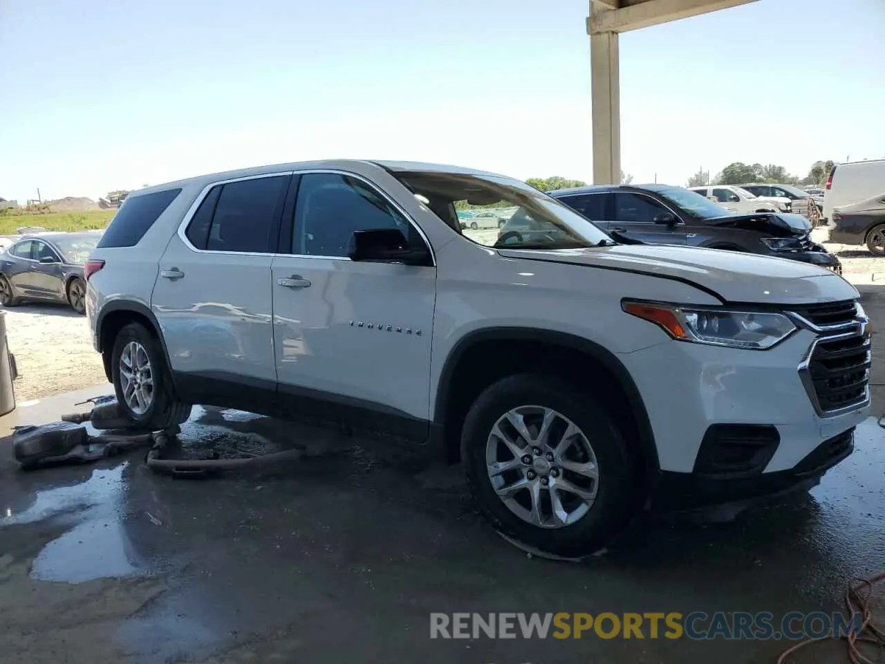 4 Photograph of a damaged car 1GNERFKW4MJ245472 CHEVROLET TRAVERSE 2021