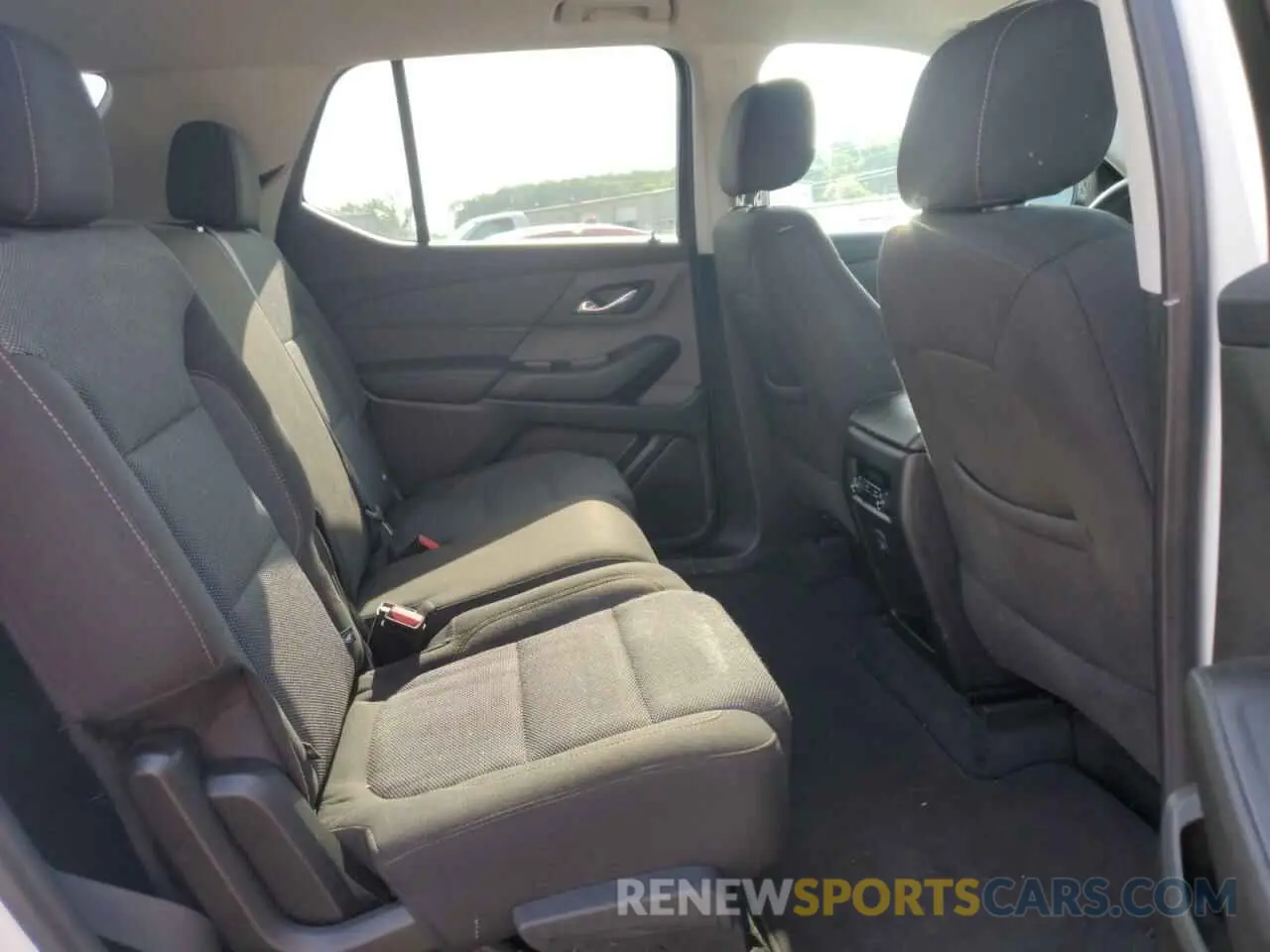 11 Фотография поврежденного автомобиля 1GNERFKW5MJ246582 CHEVROLET TRAVERSE 2021