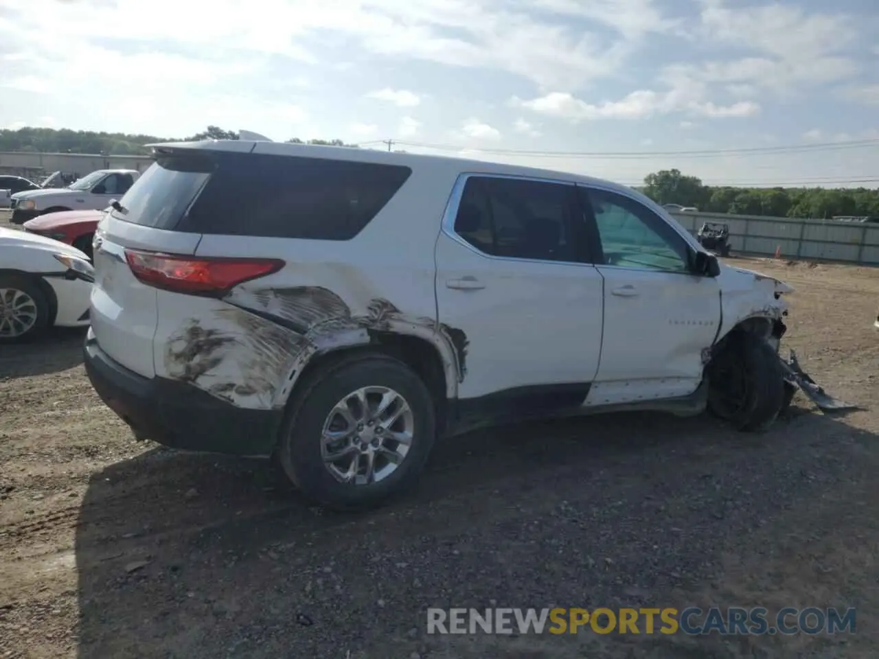 3 Фотография поврежденного автомобиля 1GNERFKW5MJ246582 CHEVROLET TRAVERSE 2021