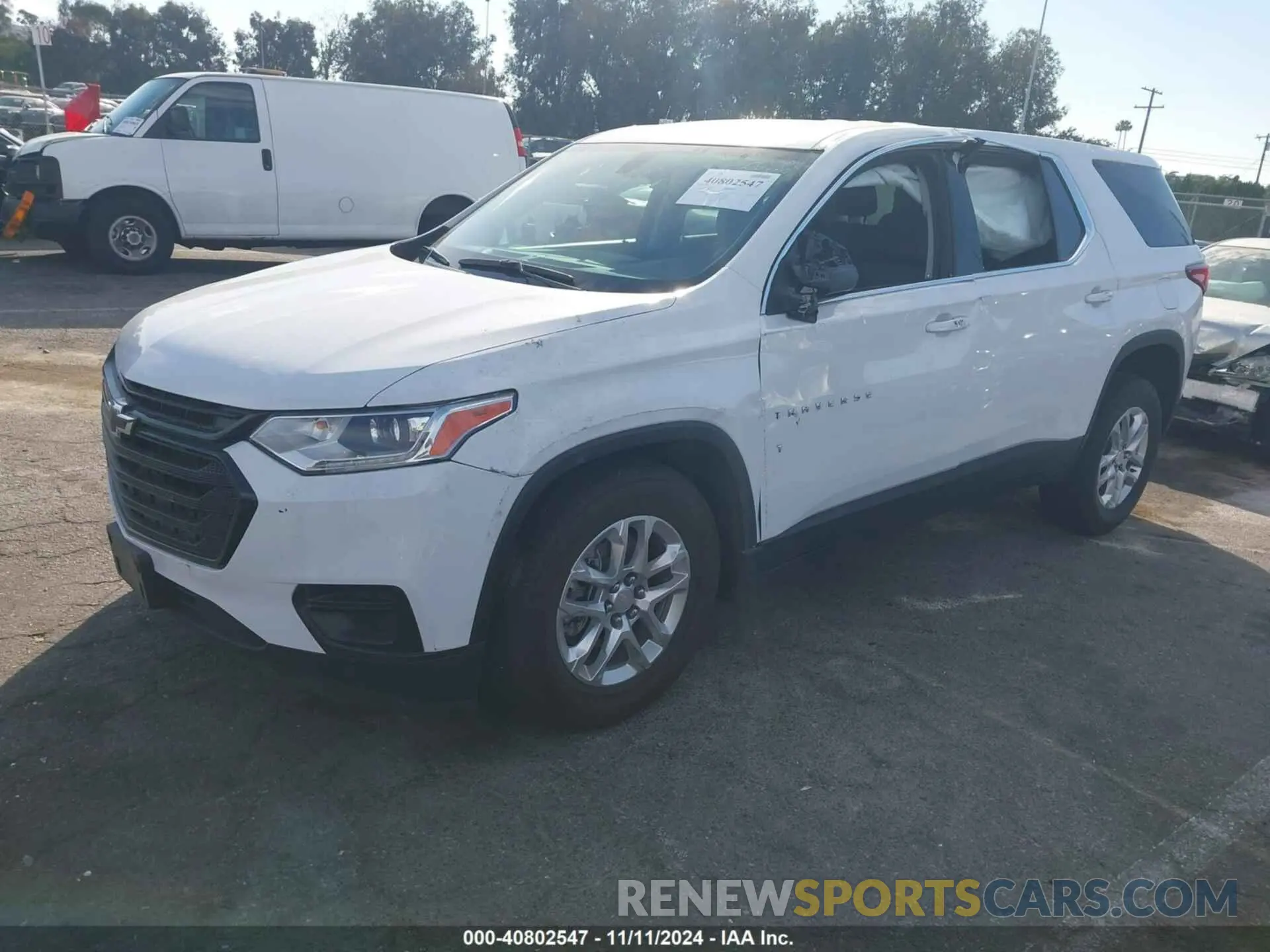 2 Photograph of a damaged car 1GNERFKW5MJ249062 CHEVROLET TRAVERSE 2021