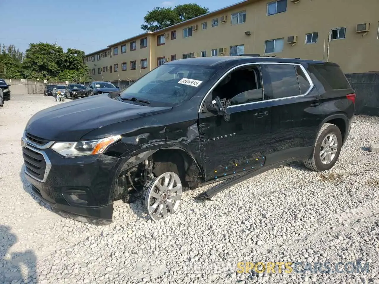 1 Фотография поврежденного автомобиля 1GNERFKW6MJ134101 CHEVROLET TRAVERSE 2021