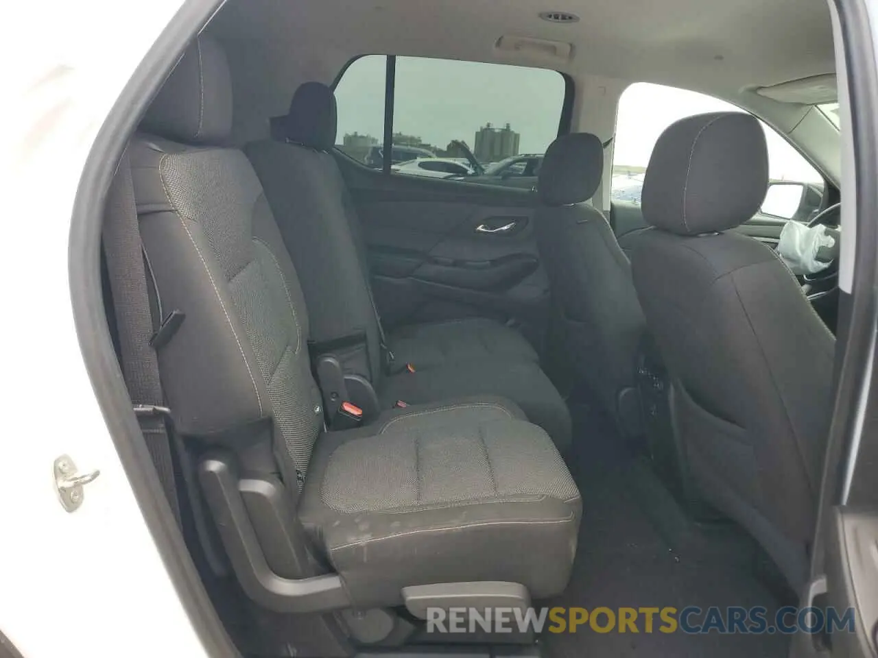 11 Photograph of a damaged car 1GNERFKW6MJ164585 CHEVROLET TRAVERSE 2021