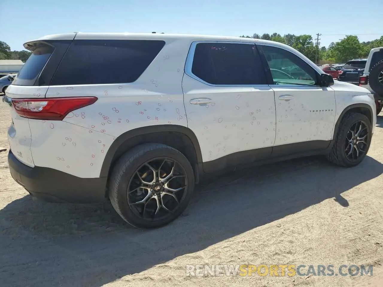 3 Photograph of a damaged car 1GNERFKW6MJ189342 CHEVROLET TRAVERSE 2021