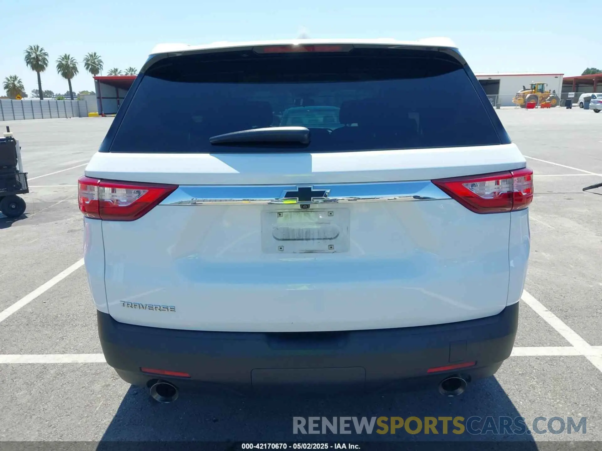17 Photograph of a damaged car 1GNERFKW8MJ266373 CHEVROLET TRAVERSE 2021