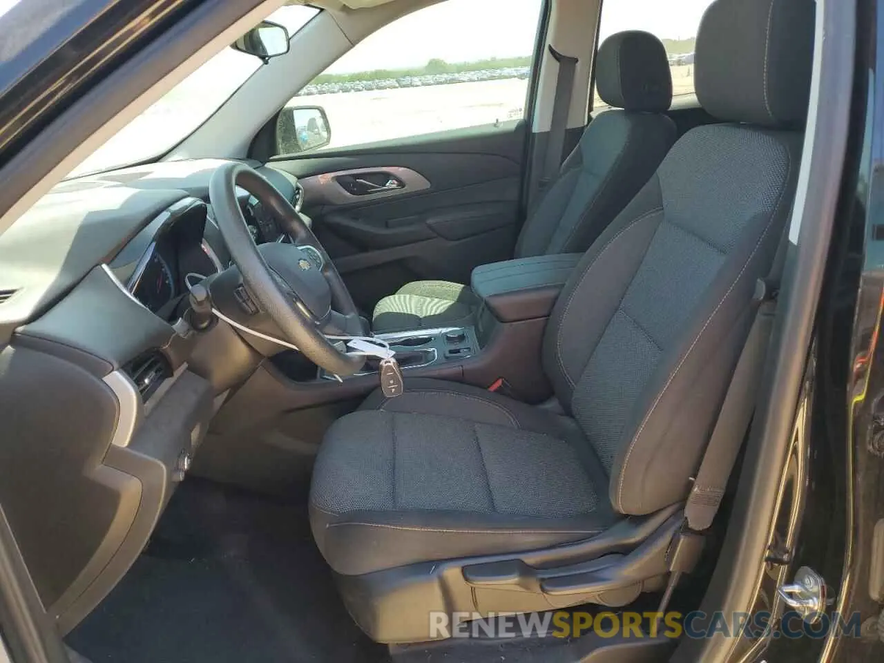 7 Фотография поврежденного автомобиля 1GNERFKWXMJ108908 CHEVROLET TRAVERSE 2021
