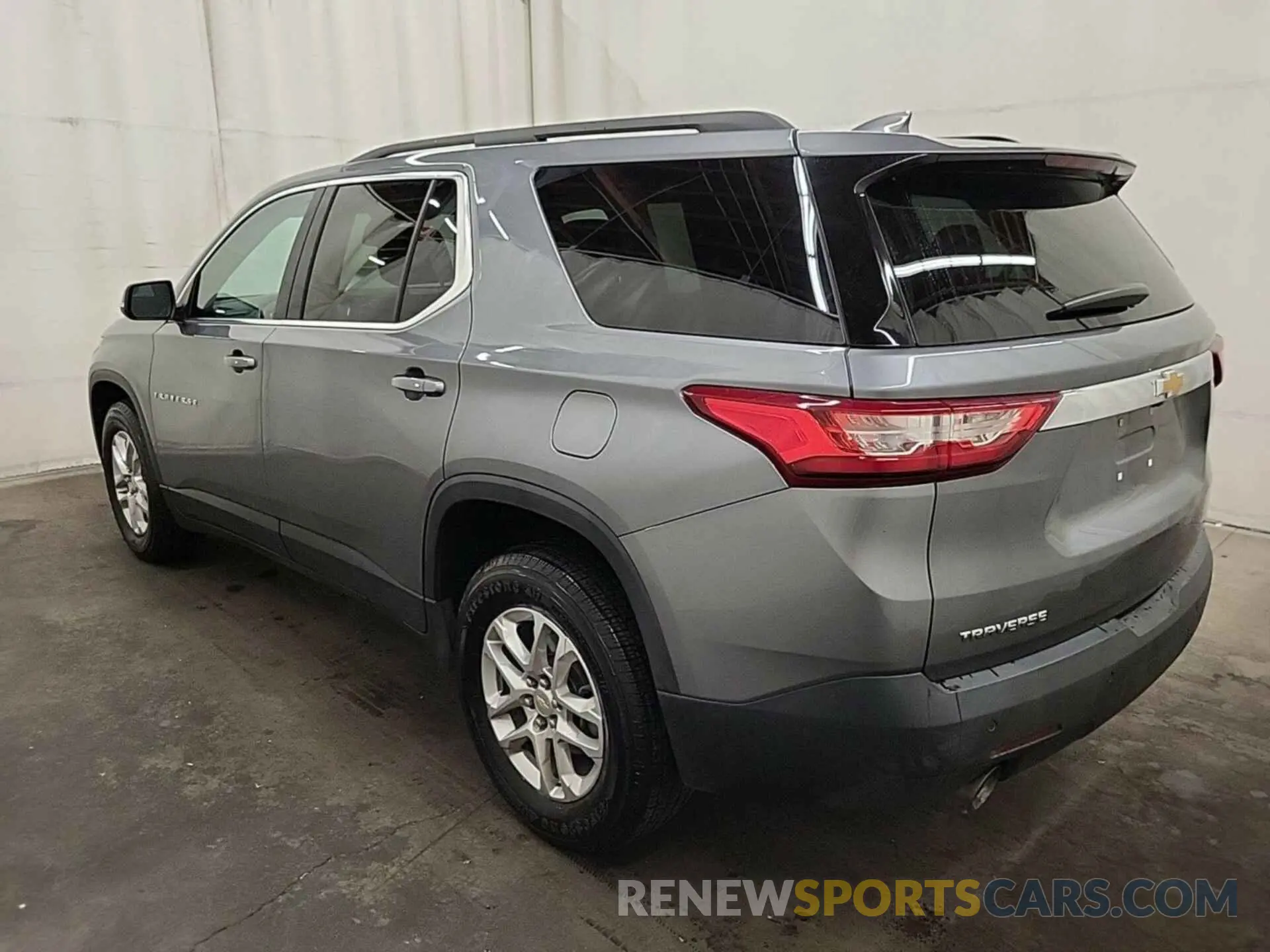 6 Photograph of a damaged car 1GNERGKW0MJ185390 CHEVROLET TRAVERSE 2021