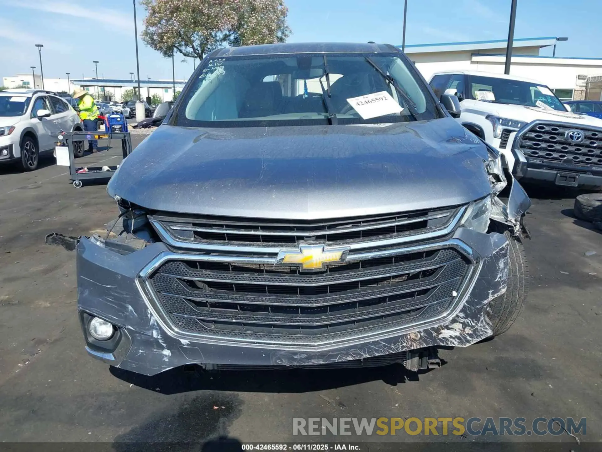 13 Photograph of a damaged car 1GNERGKW0MJ218839 CHEVROLET TRAVERSE 2021
