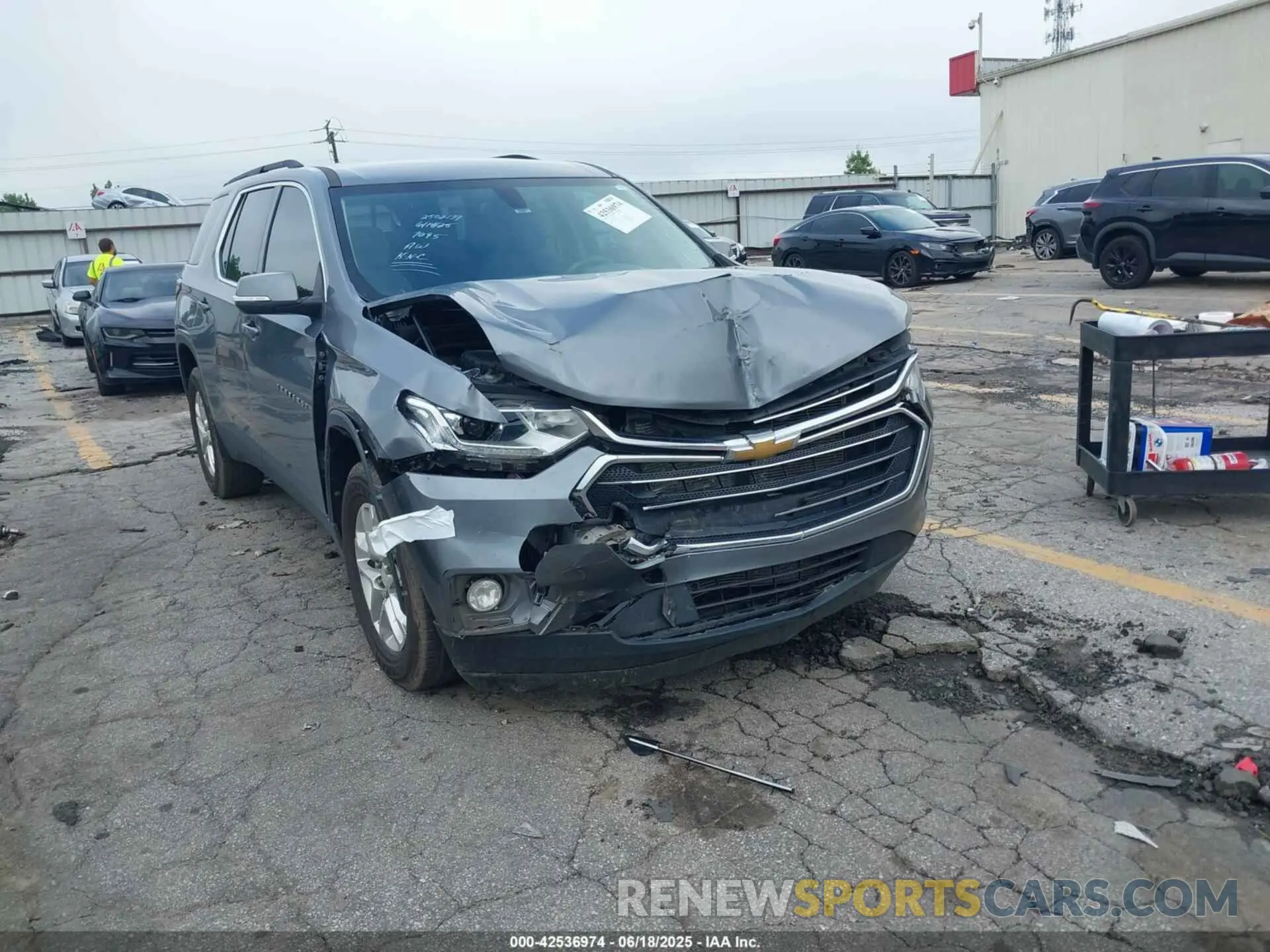 1 Photograph of a damaged car 1GNERGKW1MJ157095 CHEVROLET TRAVERSE 2021