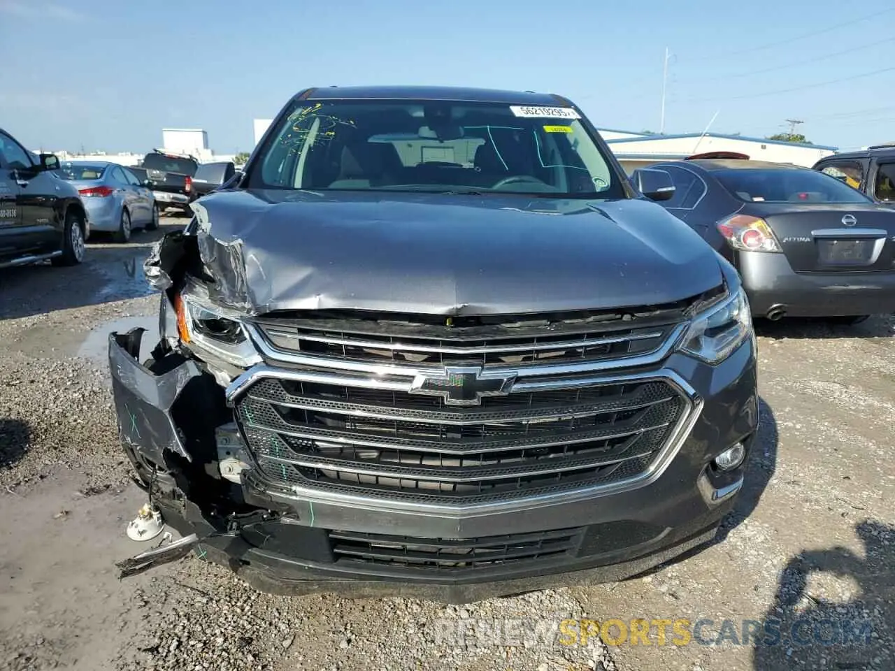 5 Photograph of a damaged car 1GNERGKW2MJ164962 CHEVROLET TRAVERSE 2021