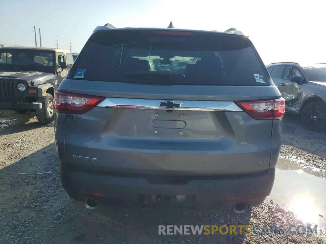 6 Photograph of a damaged car 1GNERGKW2MJ164962 CHEVROLET TRAVERSE 2021